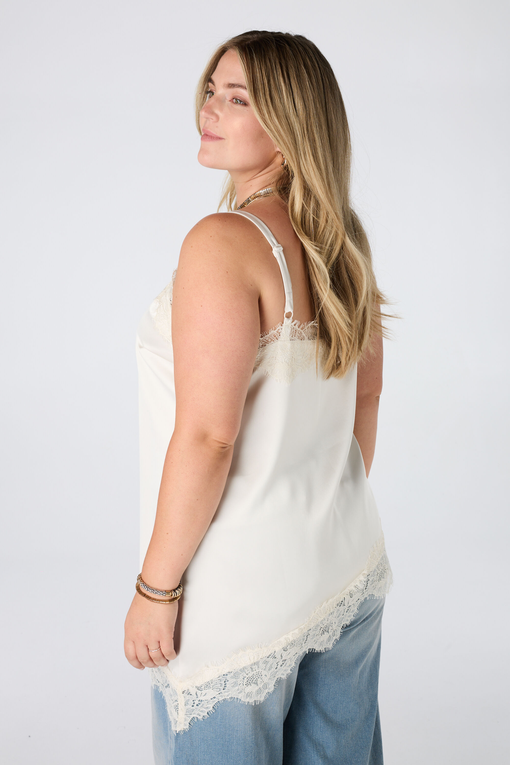 A-symmetrische blouse met kant image number 3