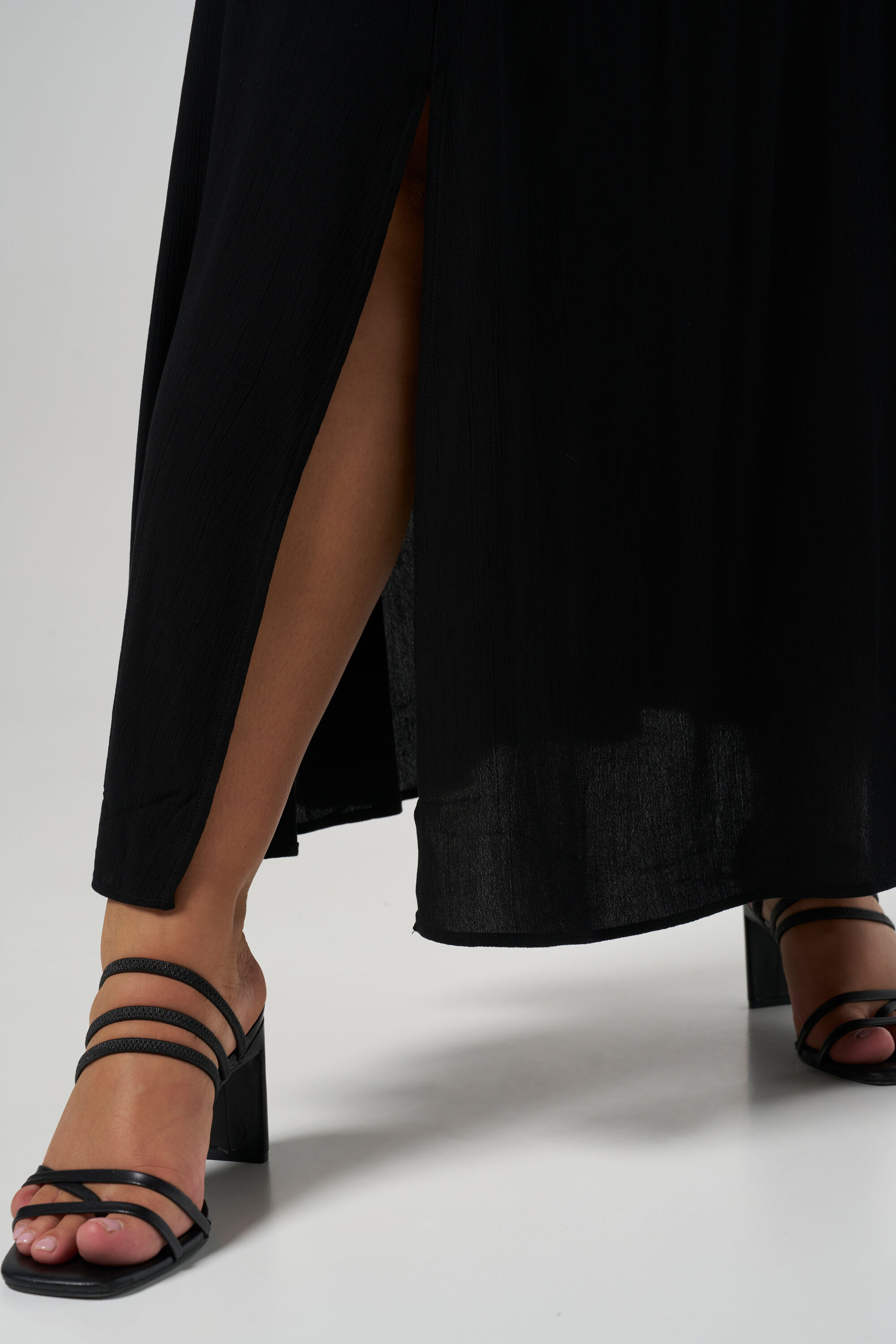 Midi rok met split image number 4