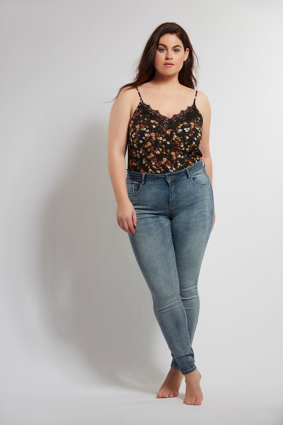 Mouwloze blouse met kant image number 3