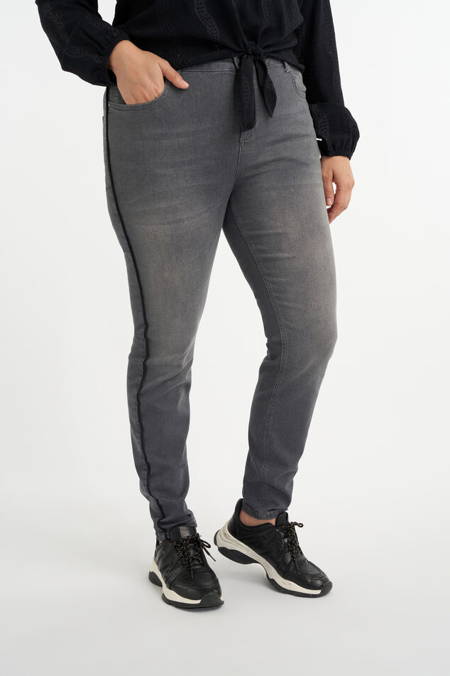 Jeans met bies  image number 0