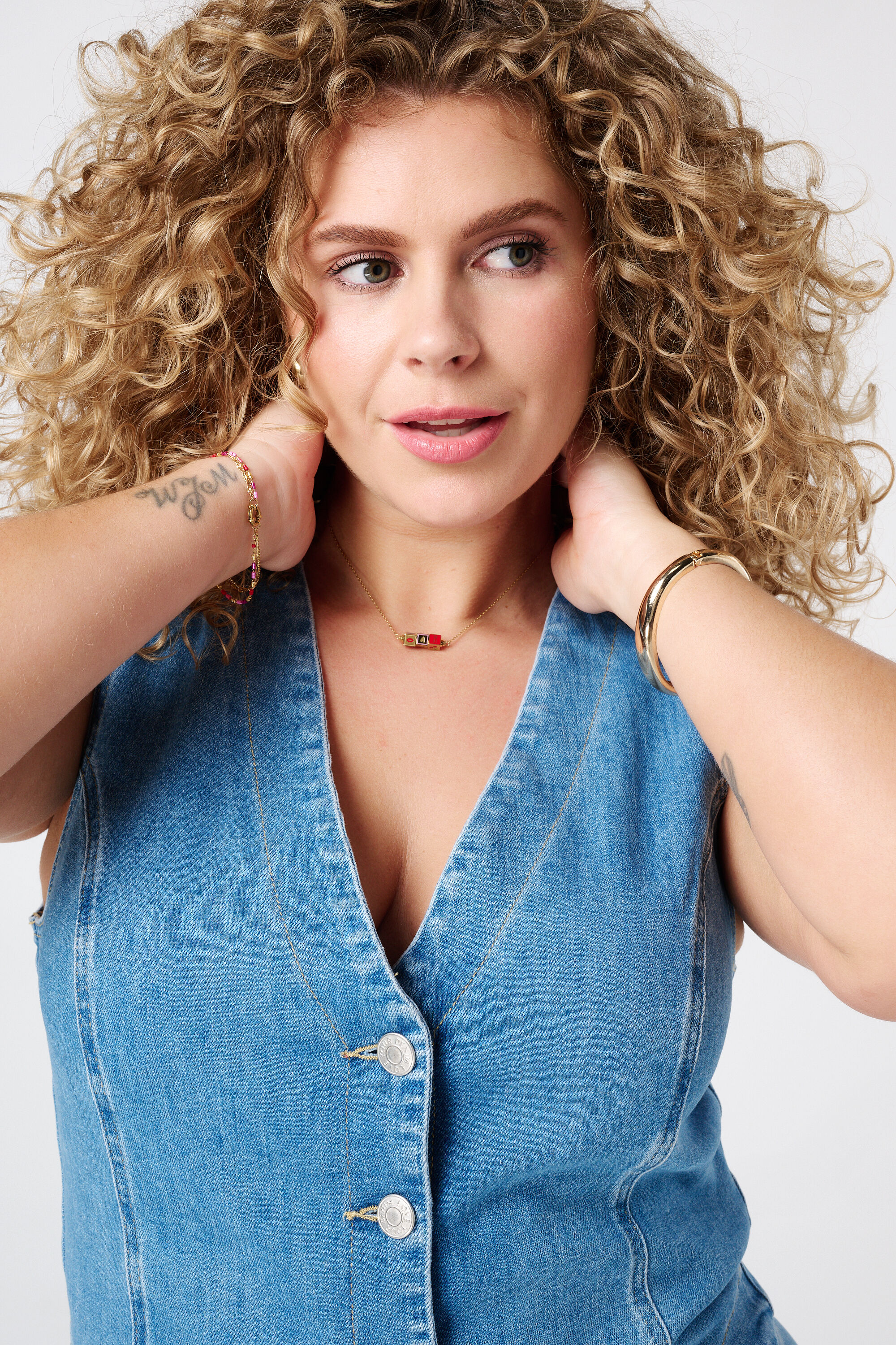 Denim gilet image number 4