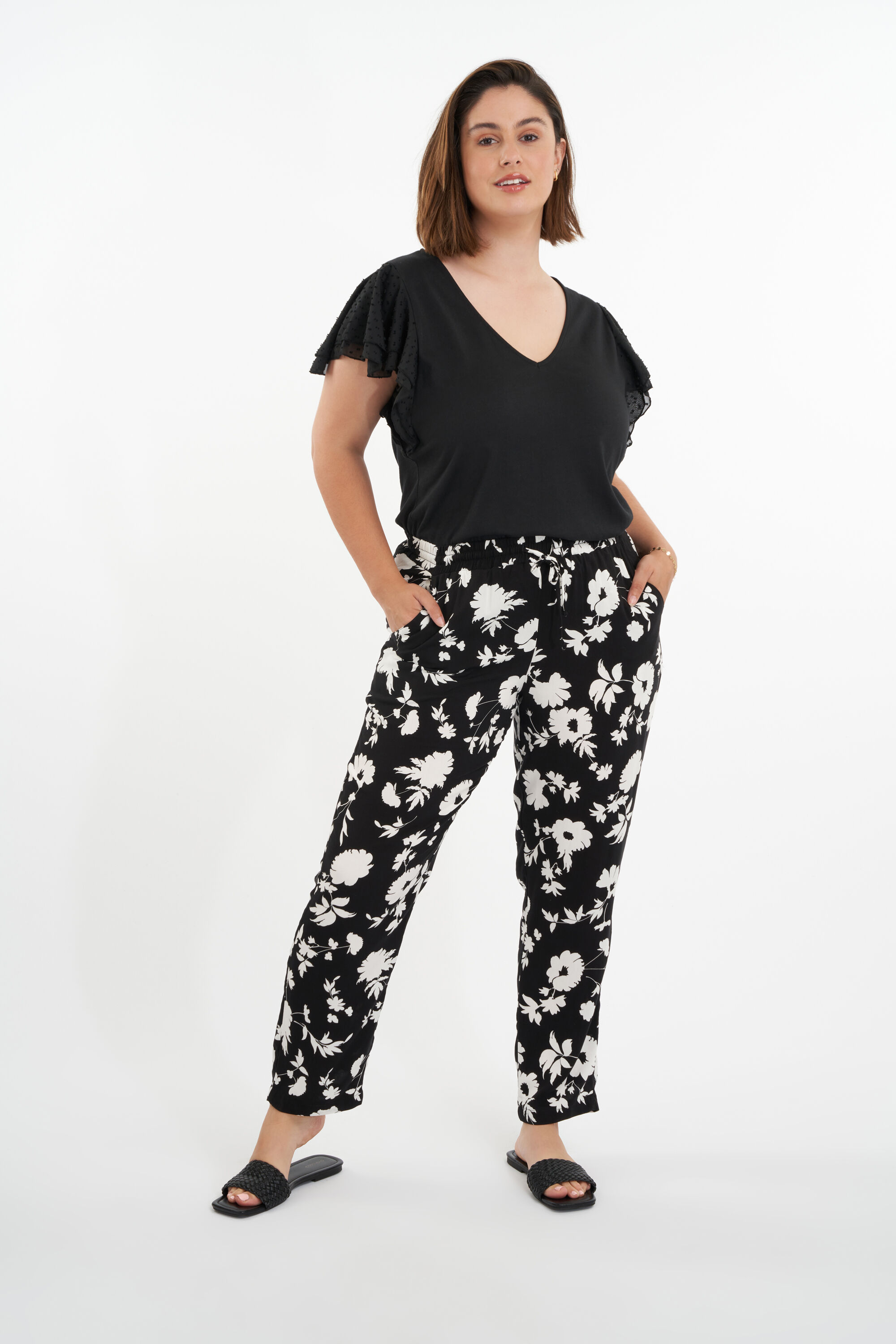 Losvallende broek image number 4