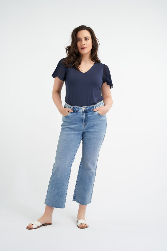 Cropped straight leg image number 0