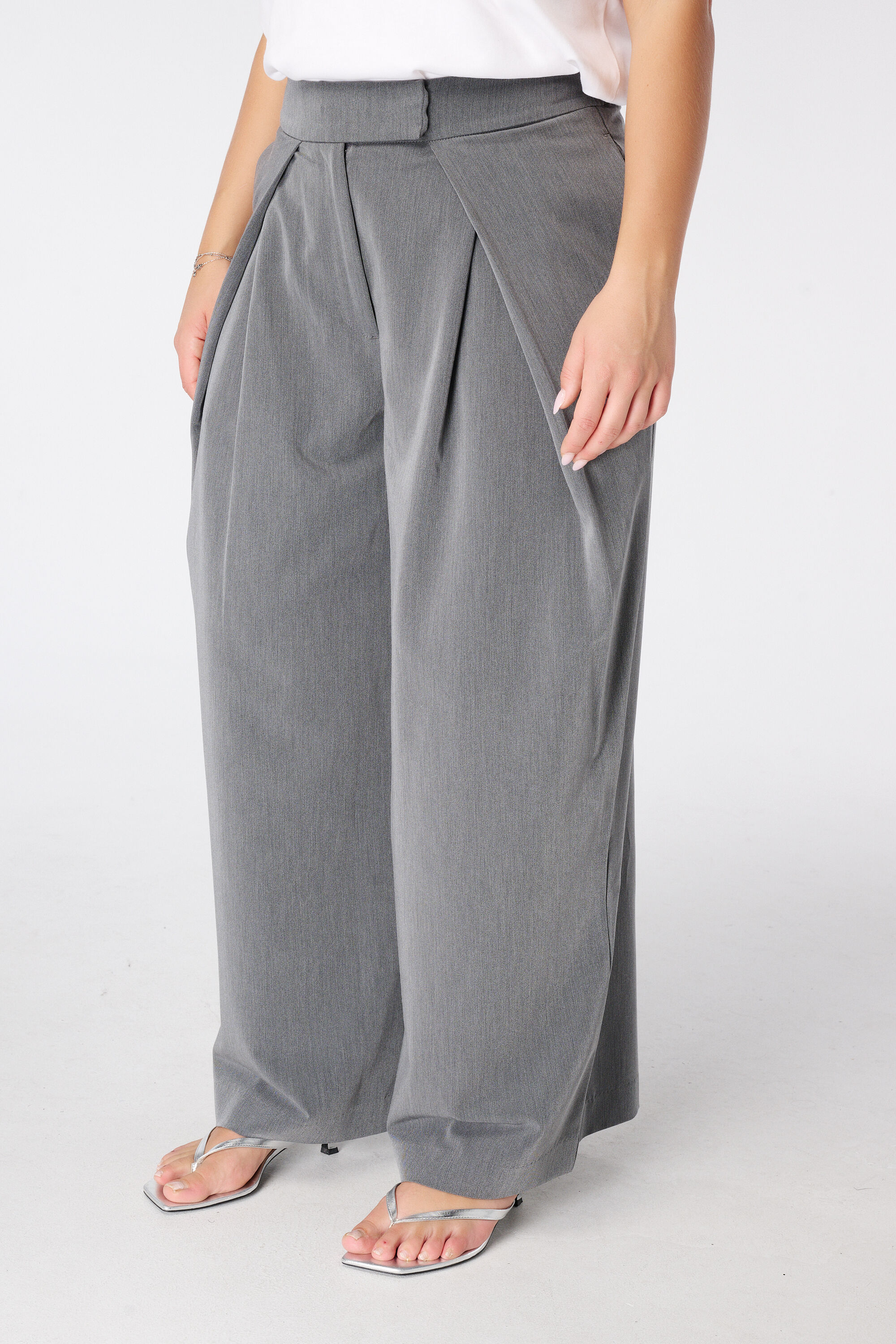 Wide leg pantalon met plooien image number 5