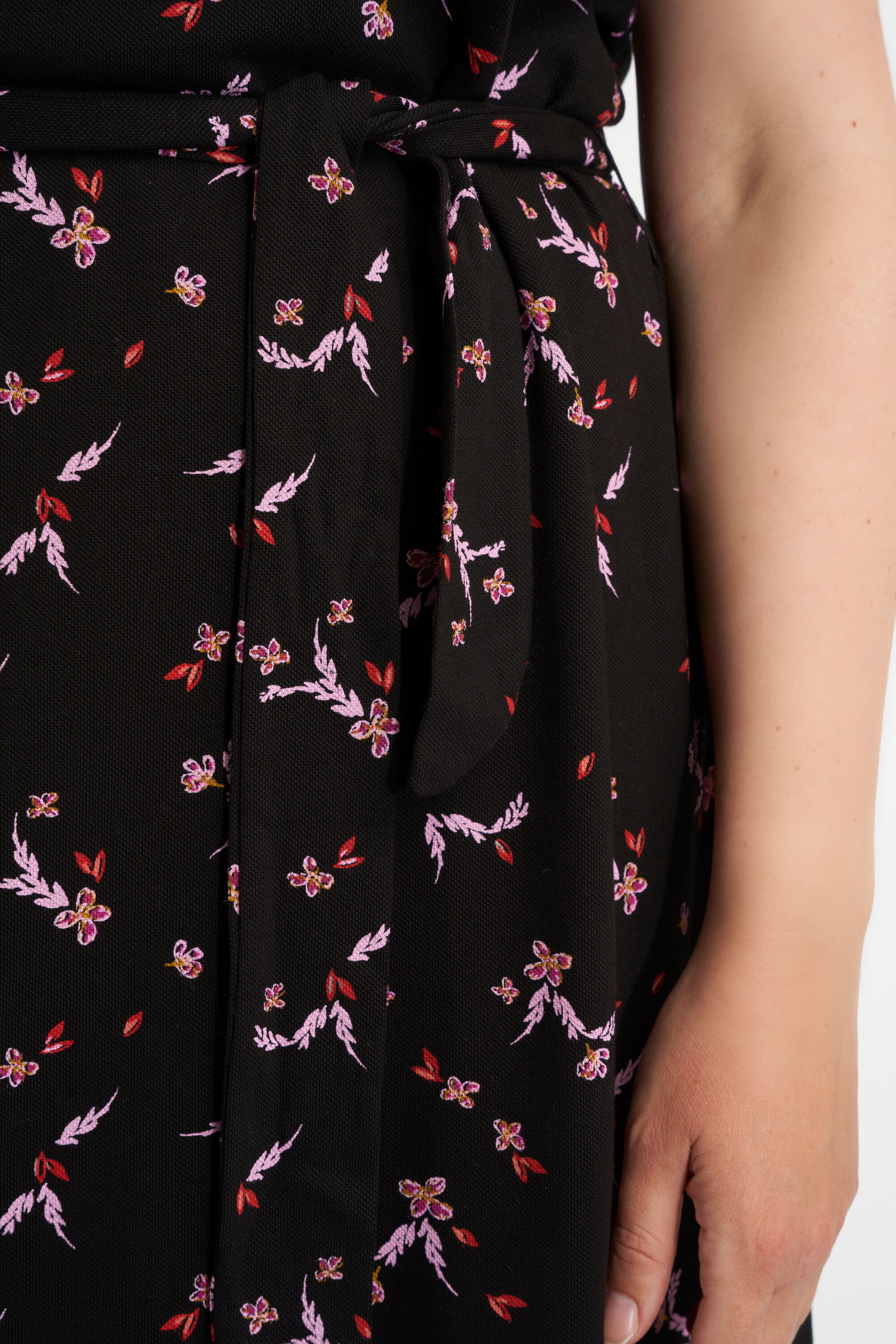 Jurk met strikceintuur image number 6