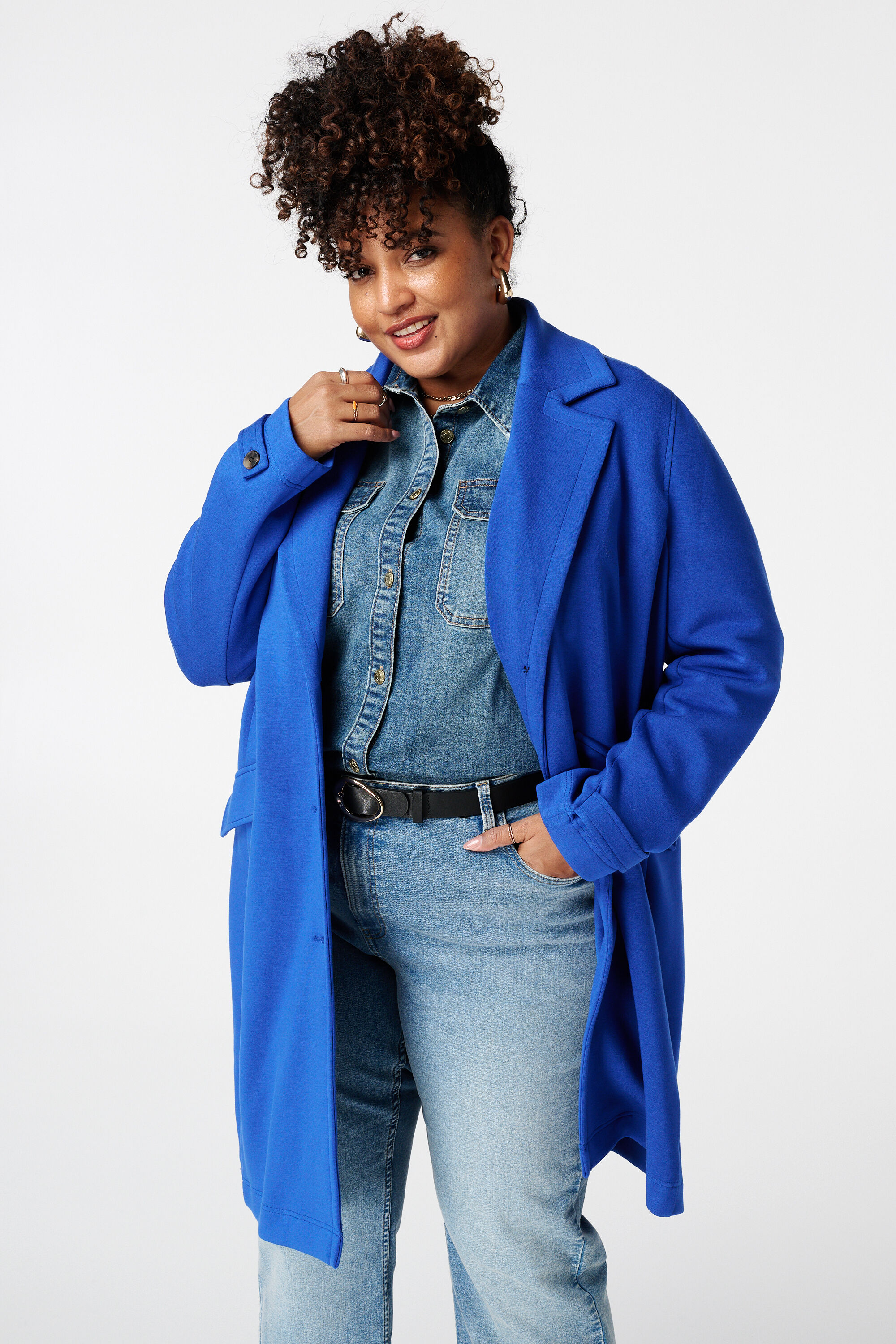 Manteljas met knoopsluiting