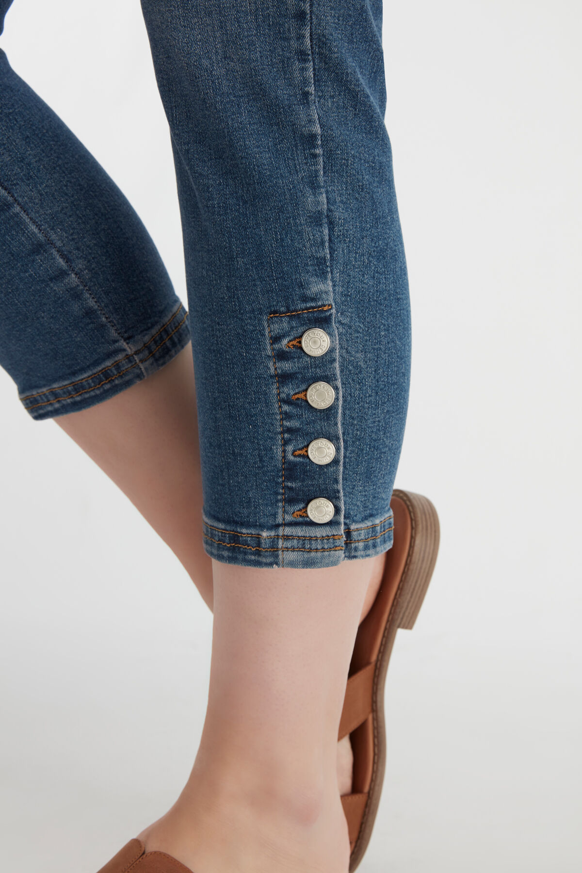 Cropped tregging POPPY met knopen  image number 4