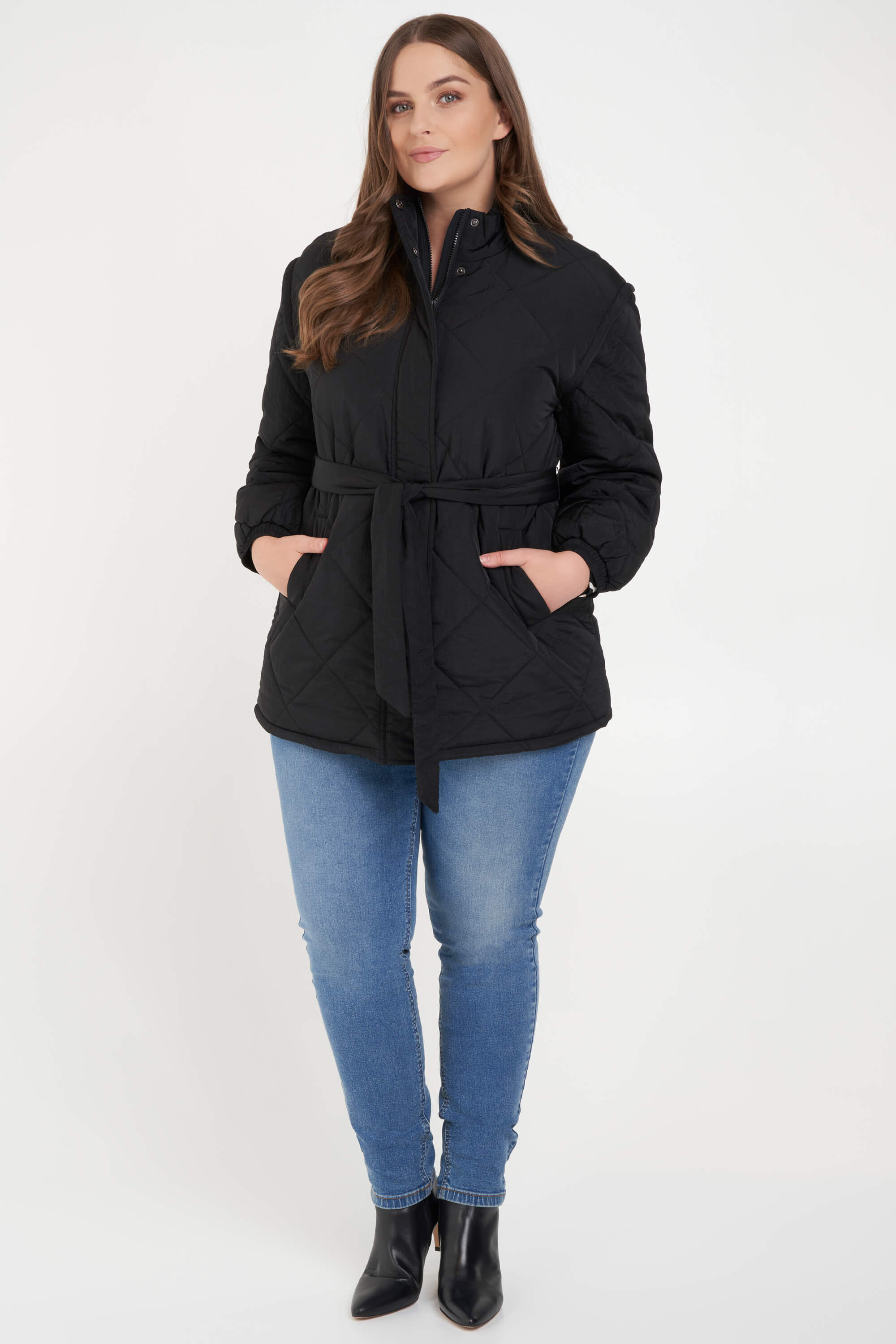 Gewatteerde jas met afritsbare mouwen image number 7