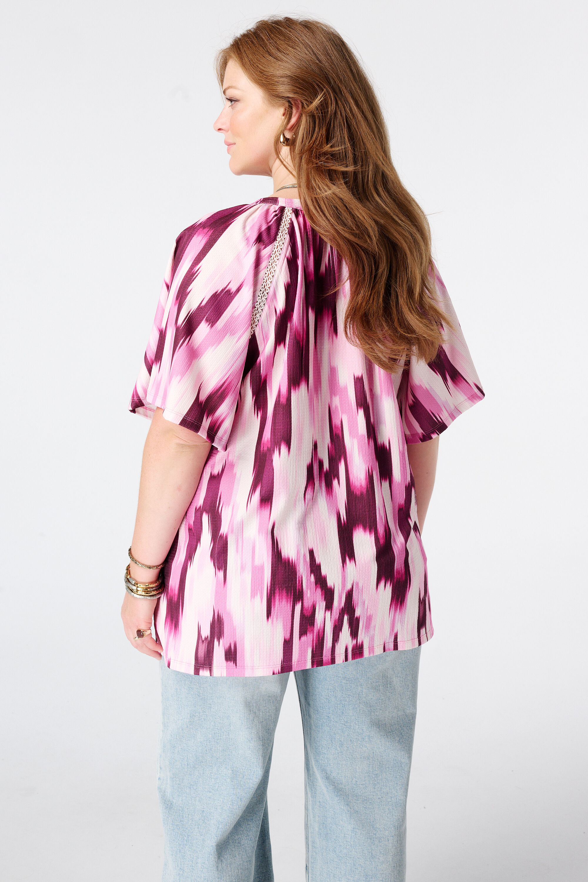 Top met print en v-hals image number 3
