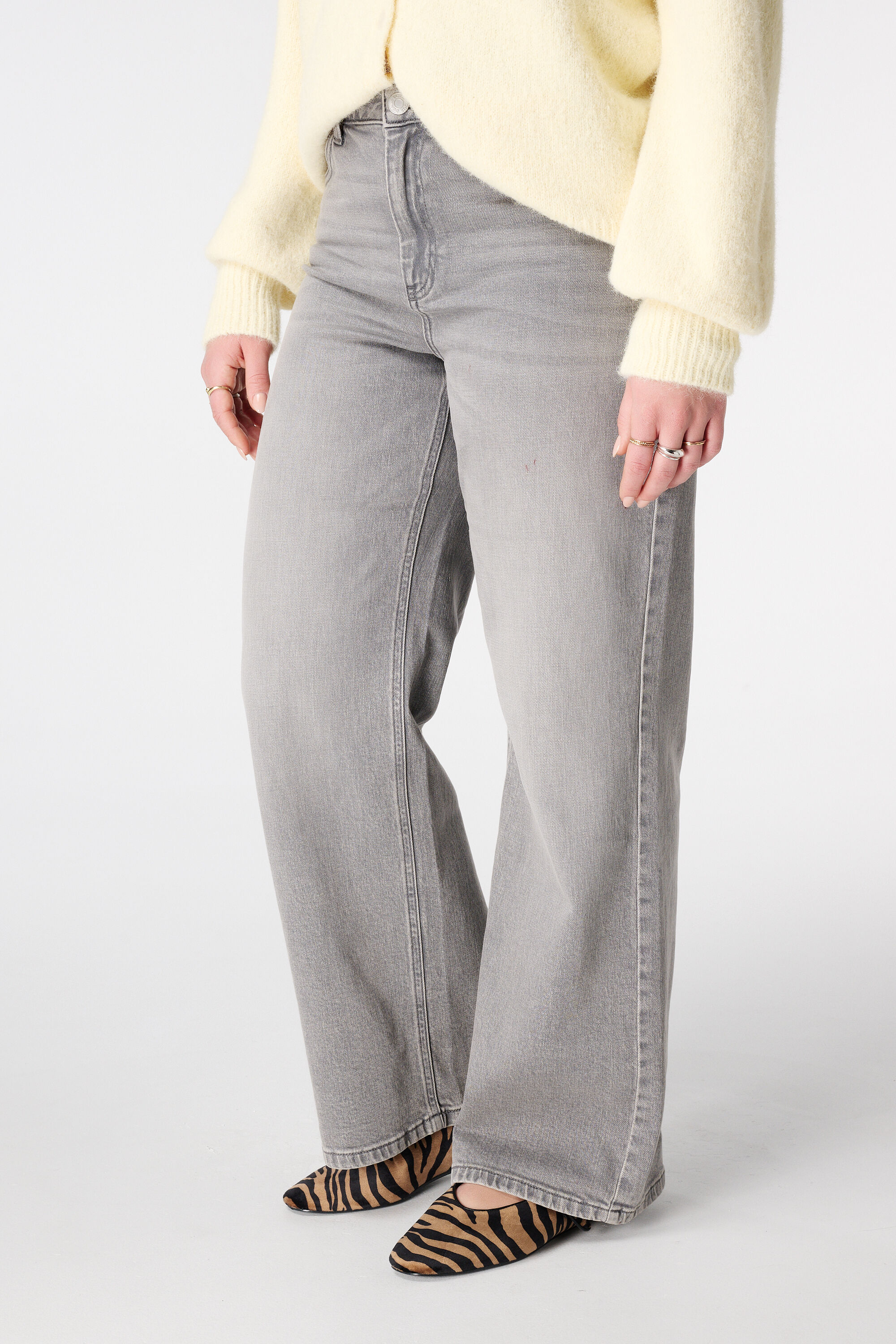 Wide leg jeans IVY image number 5