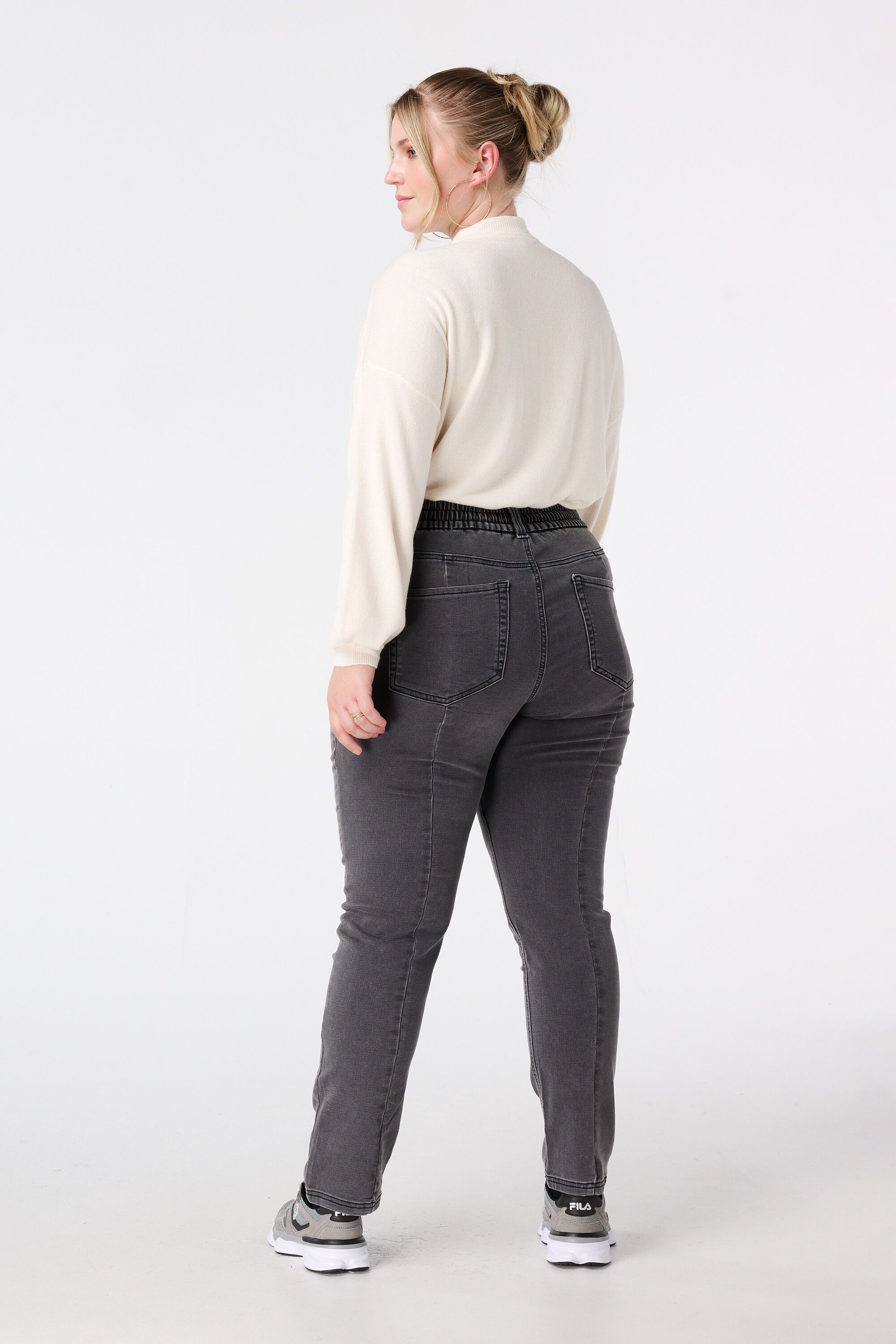 Slim fit jeans image number 3
