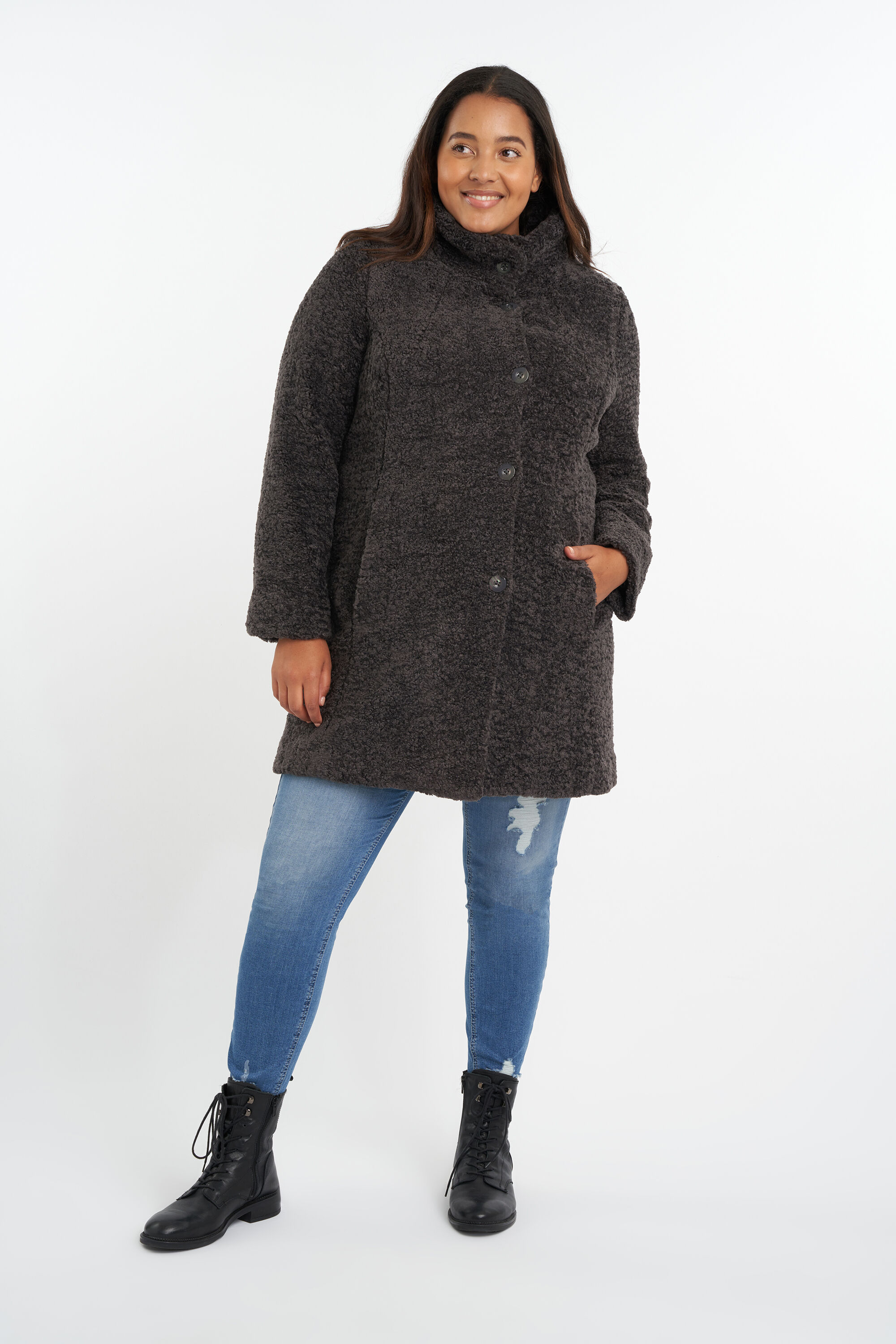 Rechtvallende jas image number 4