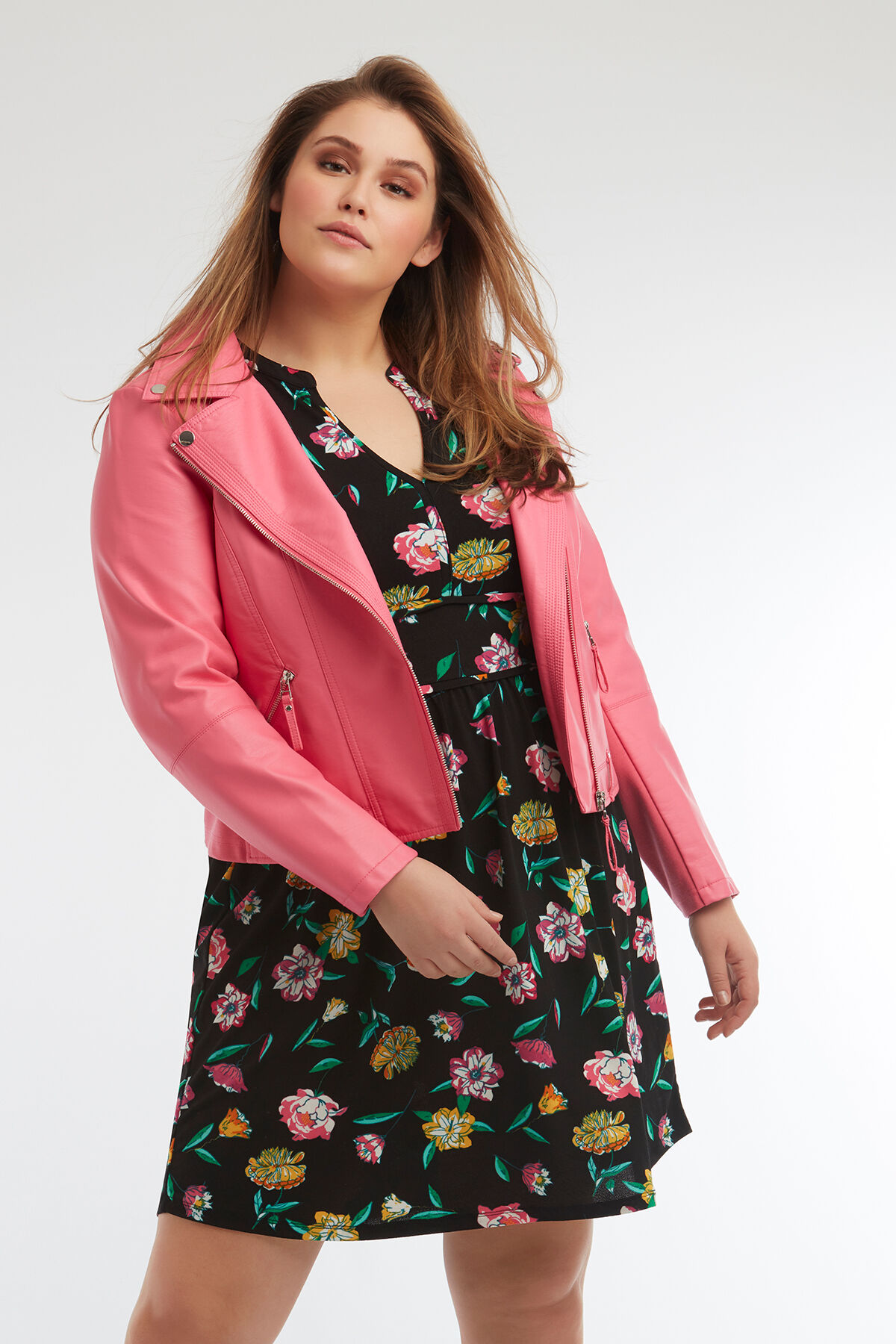 Imitatieleren bikerjasje image number 4