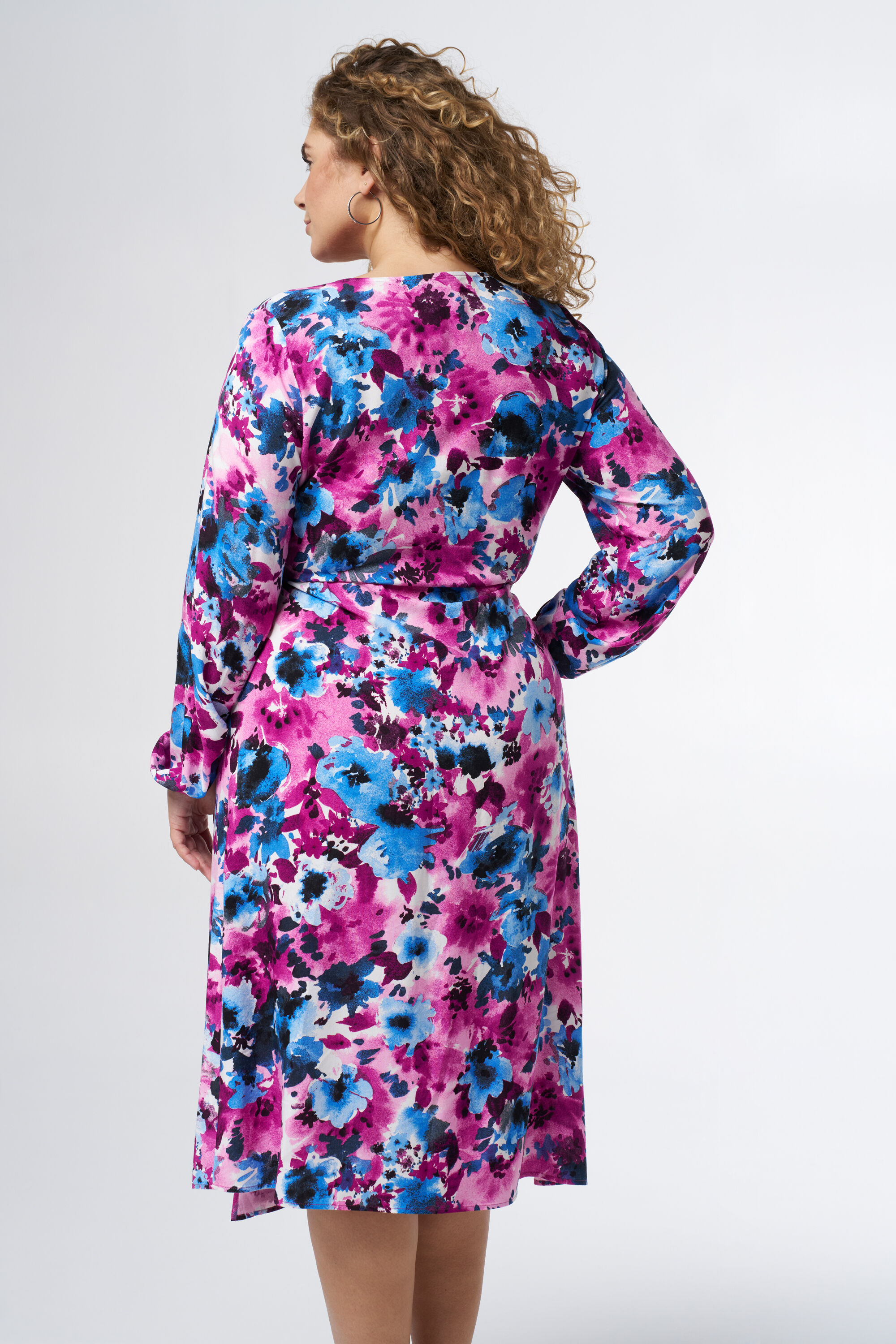 Midi jurk met satijnen look en print image number 3