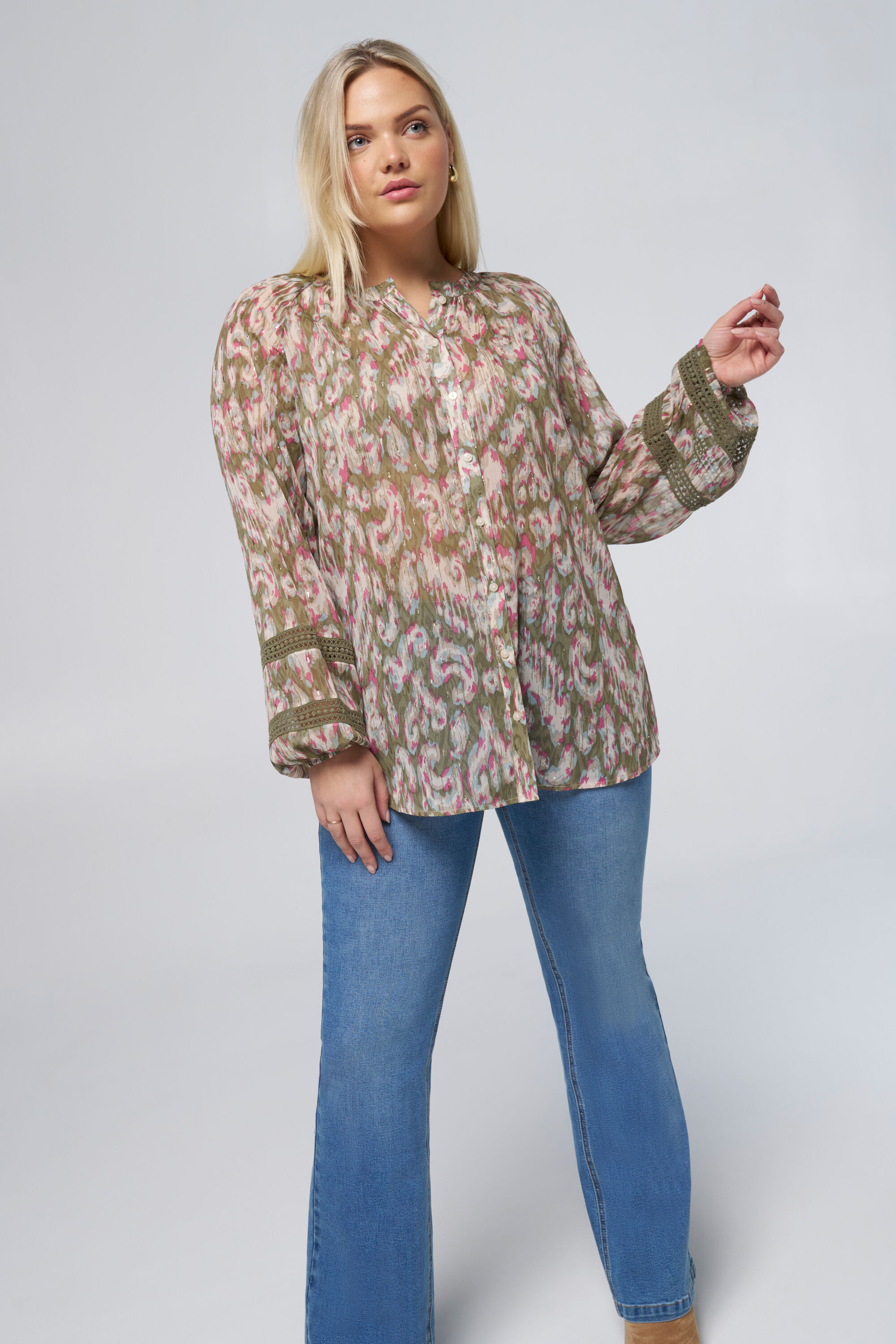 Blouse met knoopjes image number 5