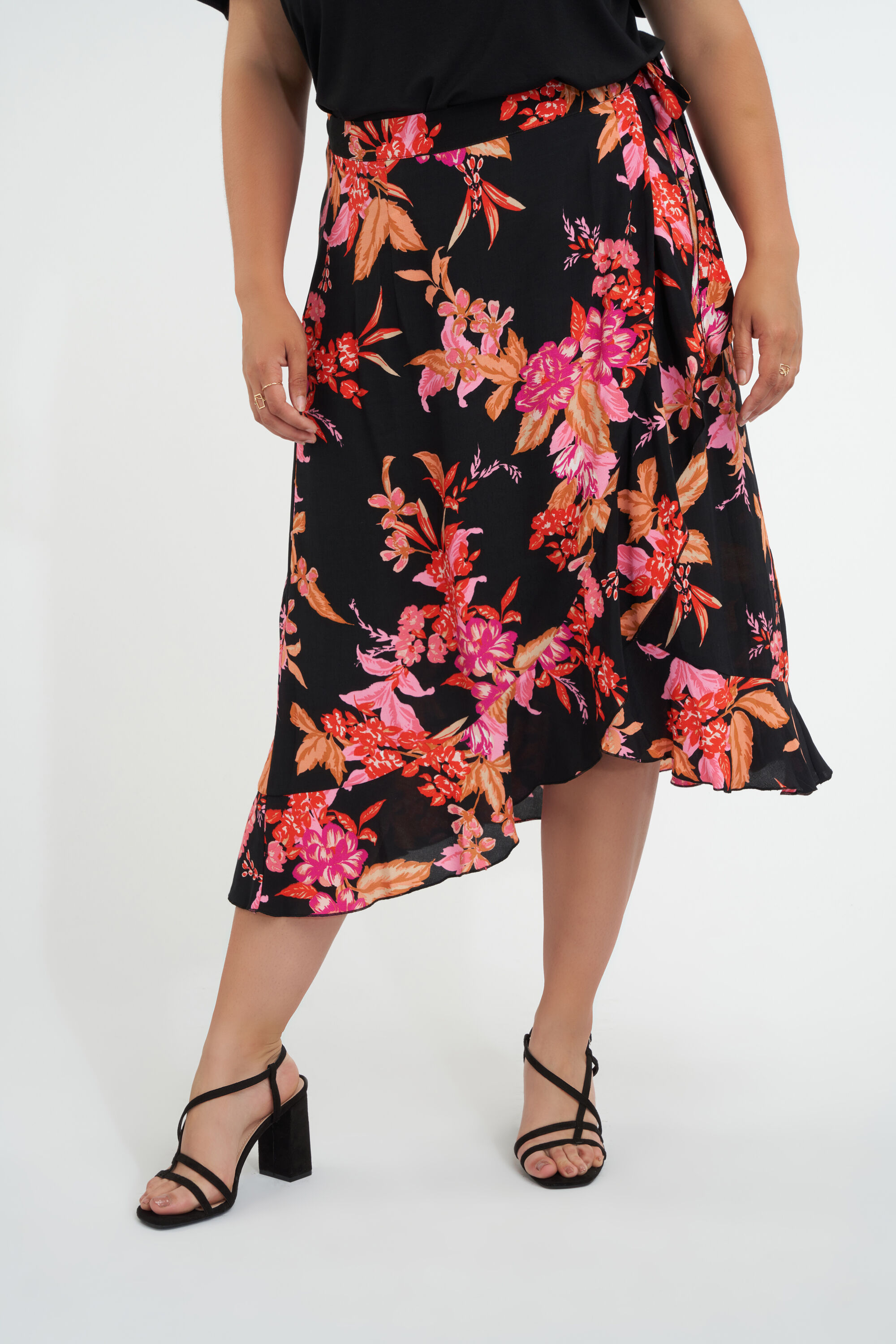 Wikkelrok met bloemenprint image number 5