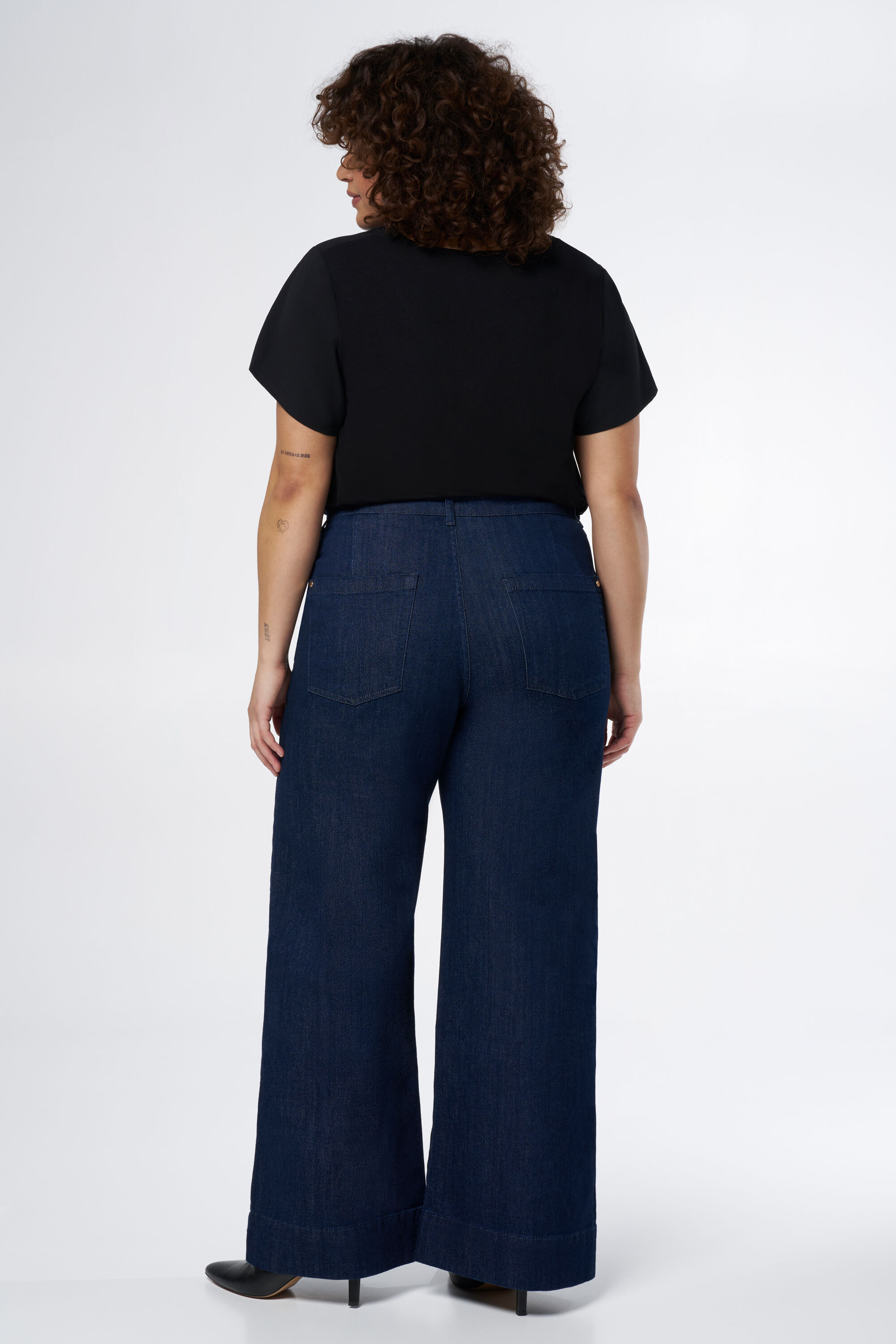 Denim pantalon met gouden knopen image number 3