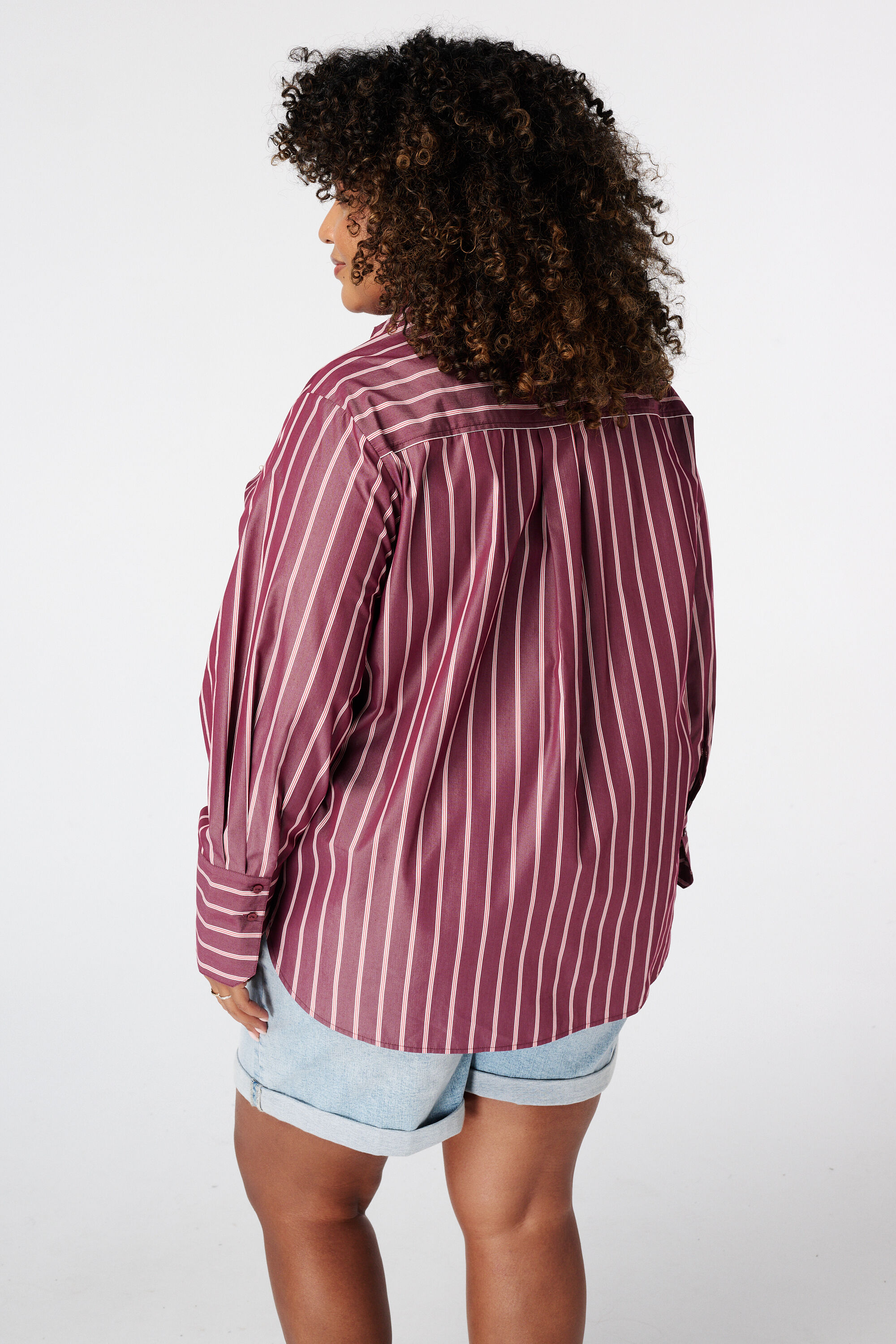 Gestreepte blouse met parels image number 3
