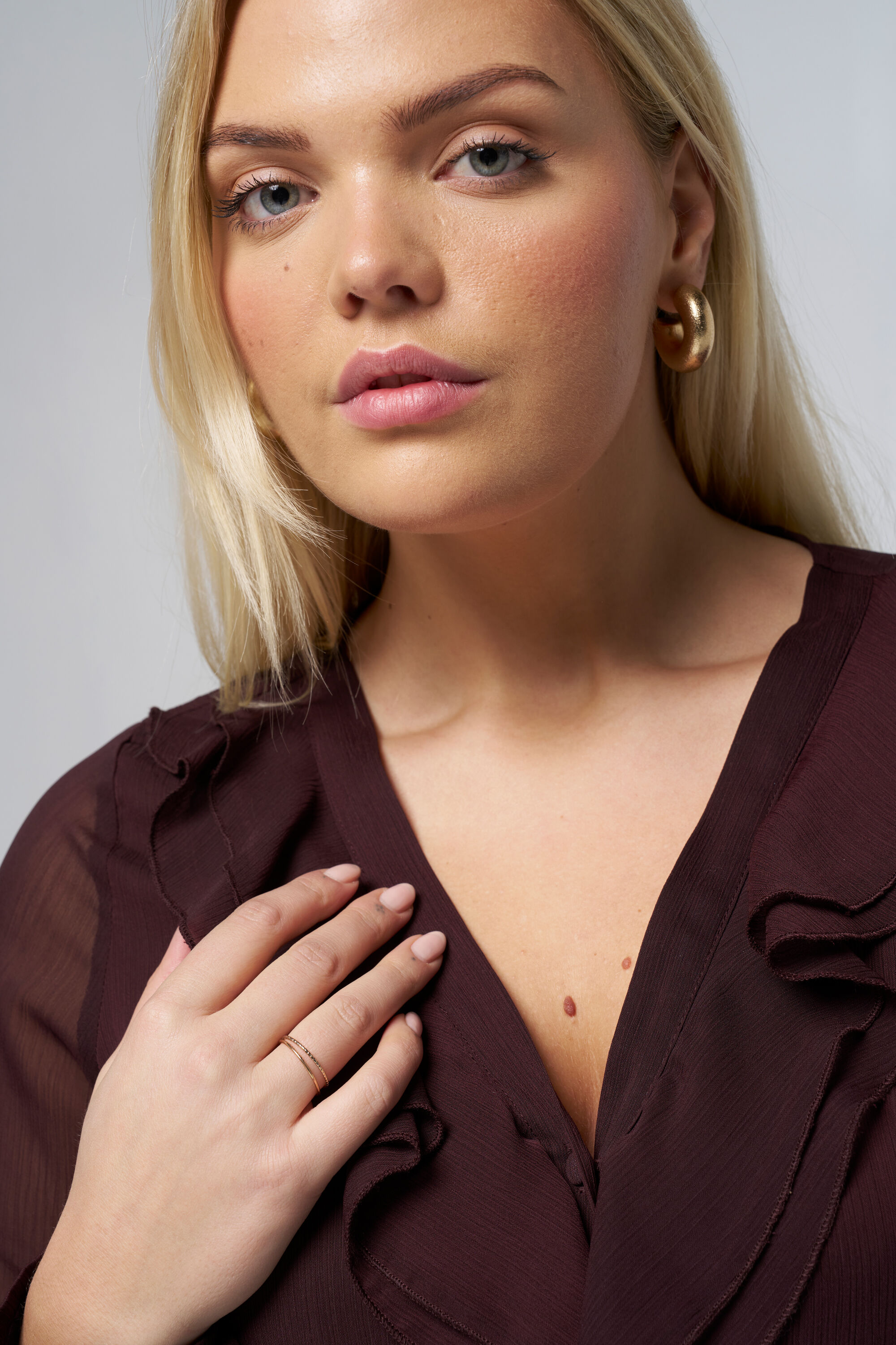 Blouse met ruffle details image number 4