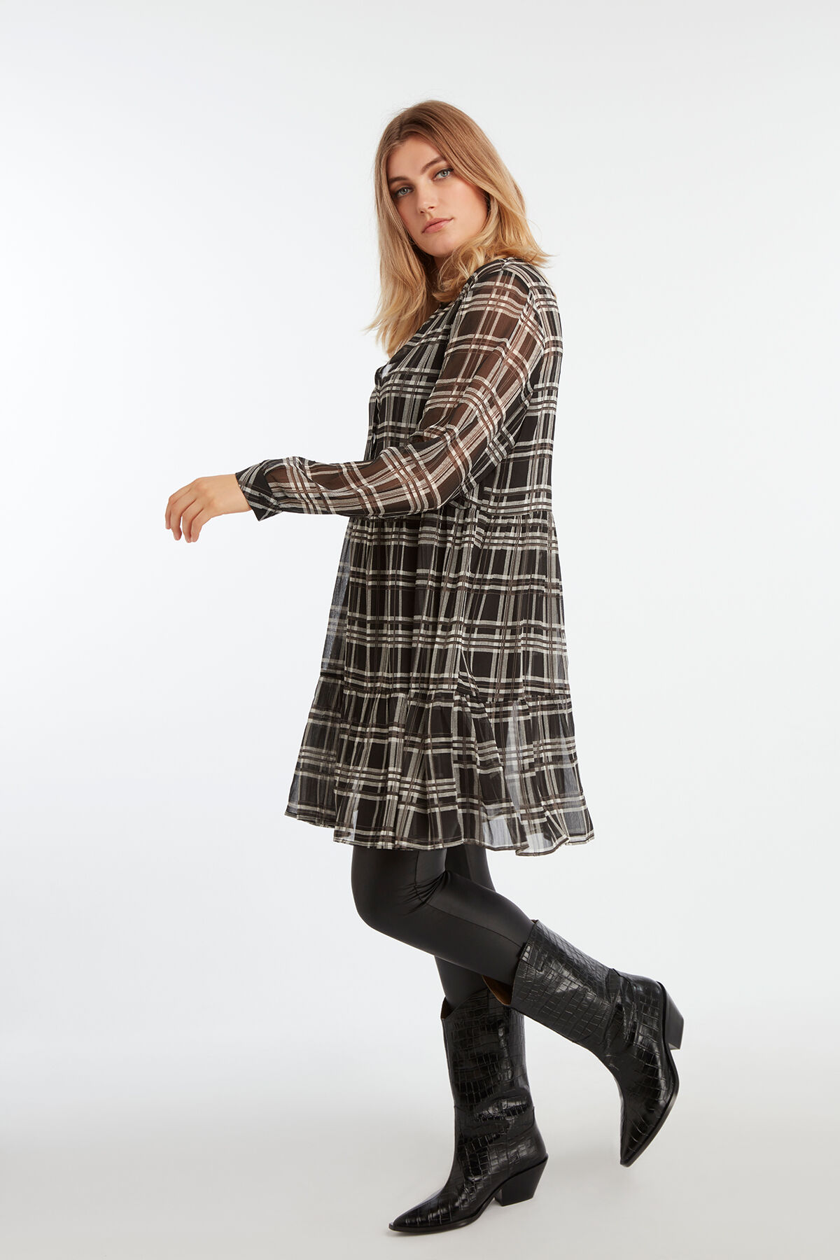 Tuniekjurk image number 5