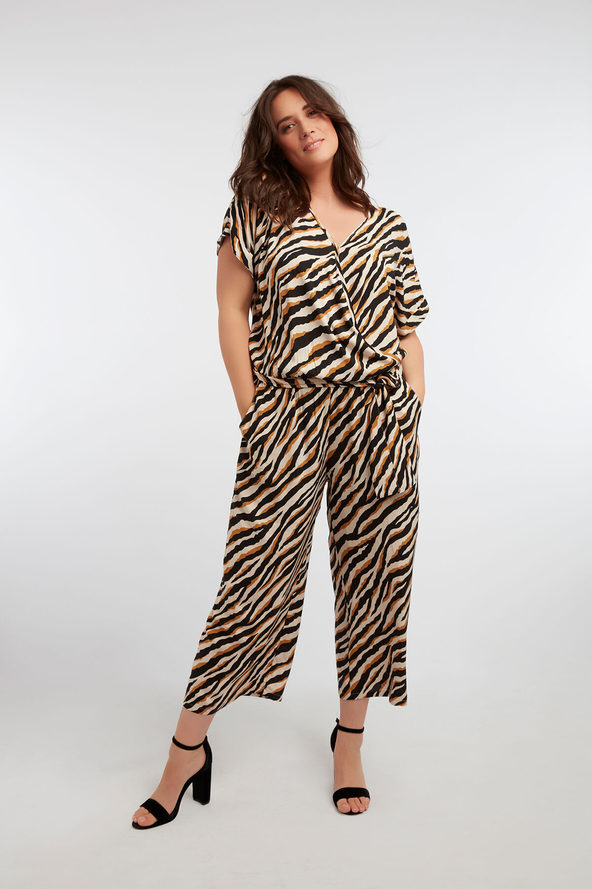 Jumpsuit in animalprint image number 4