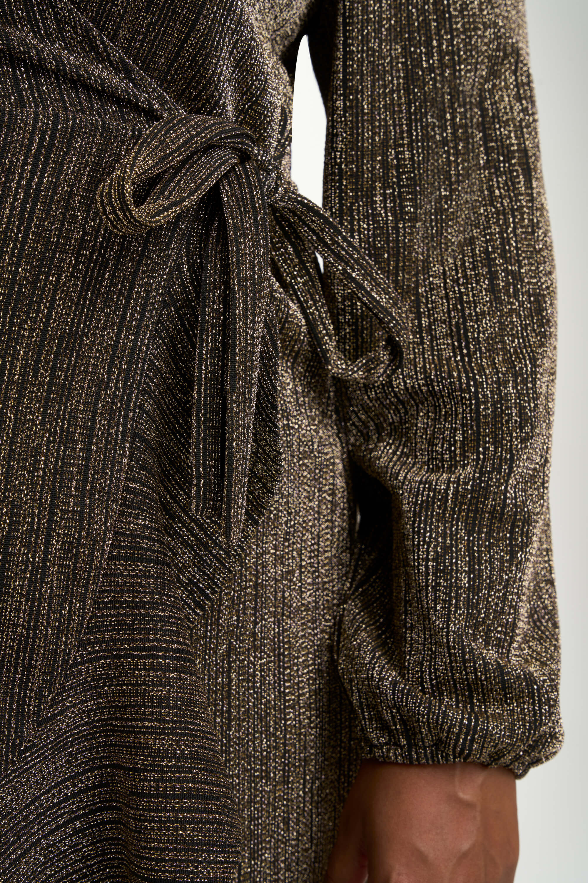 Wikkeljurk met glitters image number 5