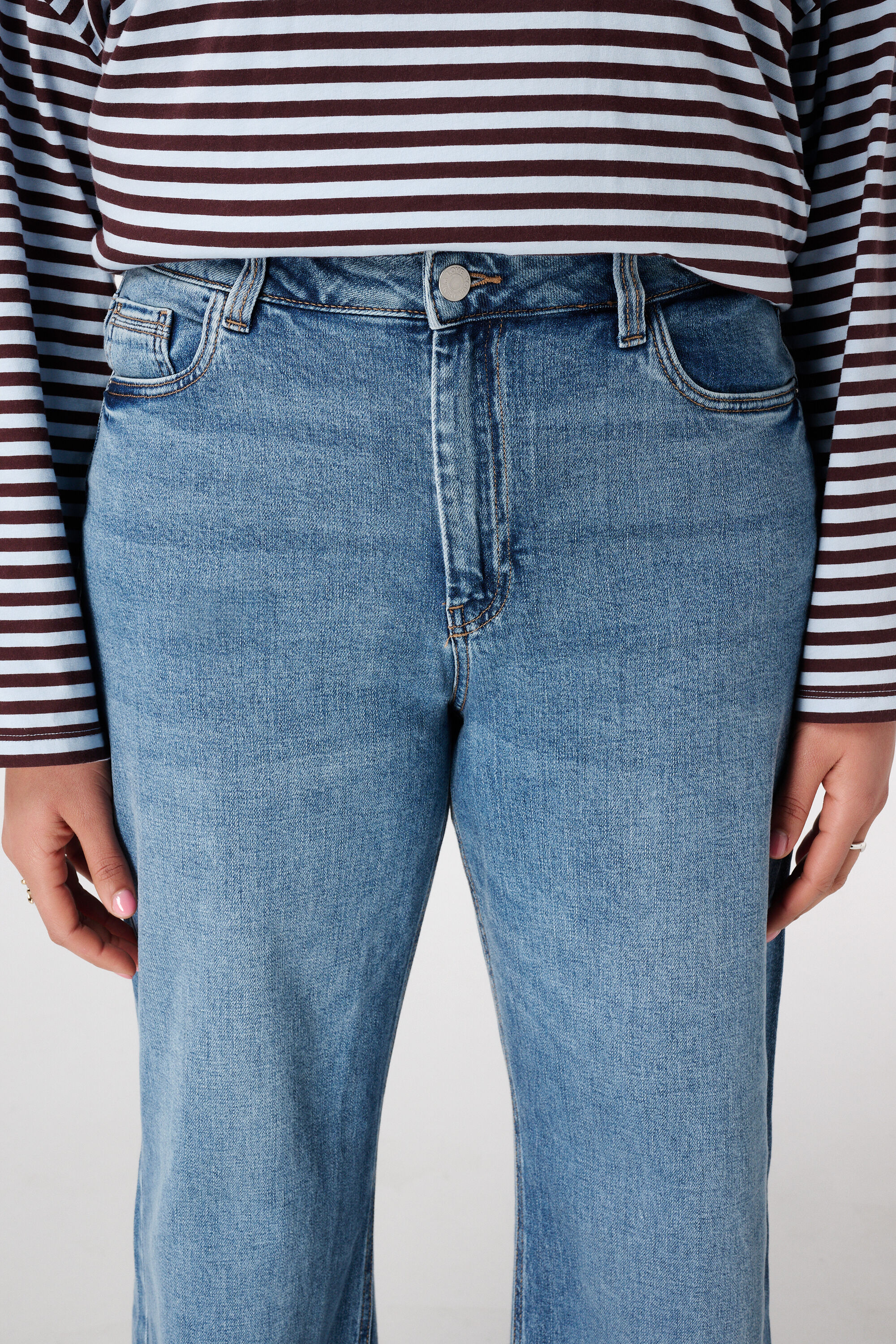 Wide leg jeans IVY Lengtemaat 34 image number 4