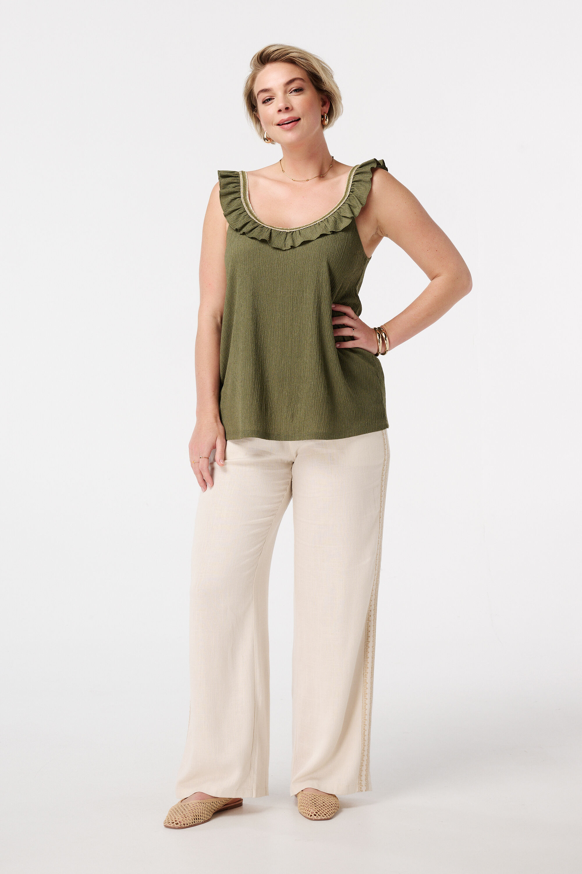Top met ruffle details image number 5