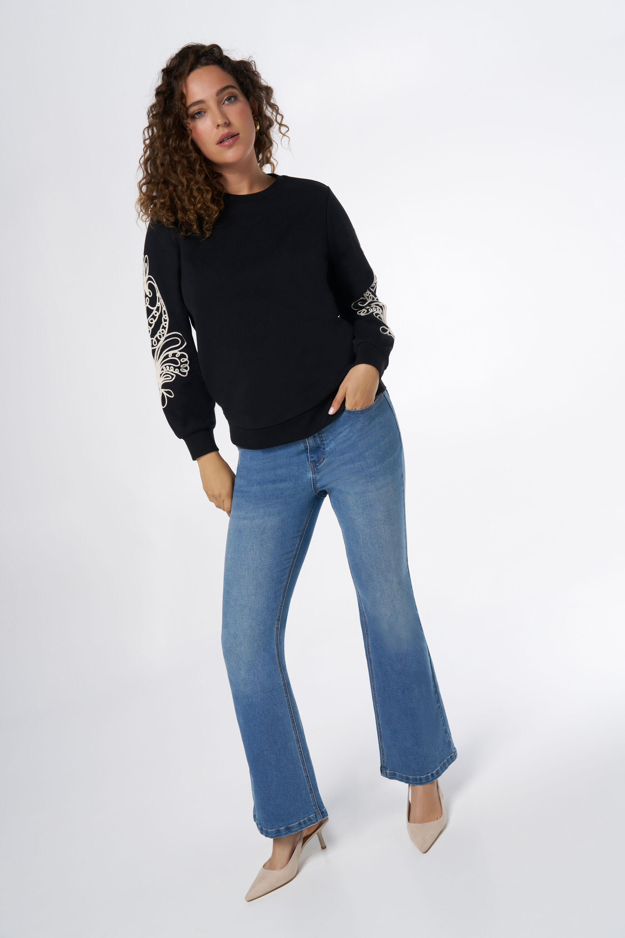 Trui met borduursel image number 5