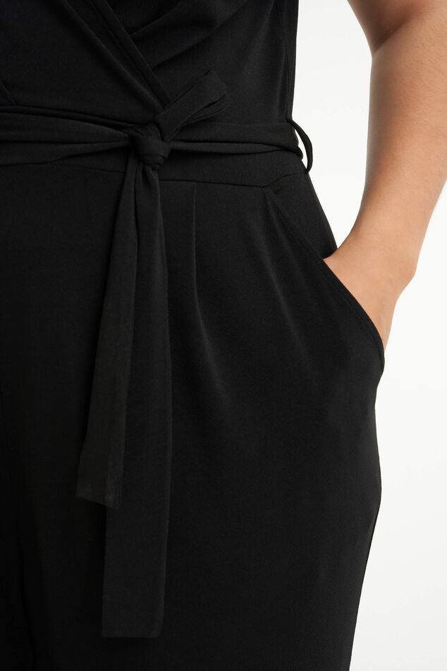 Jumpsuit met ceintuur image number 6