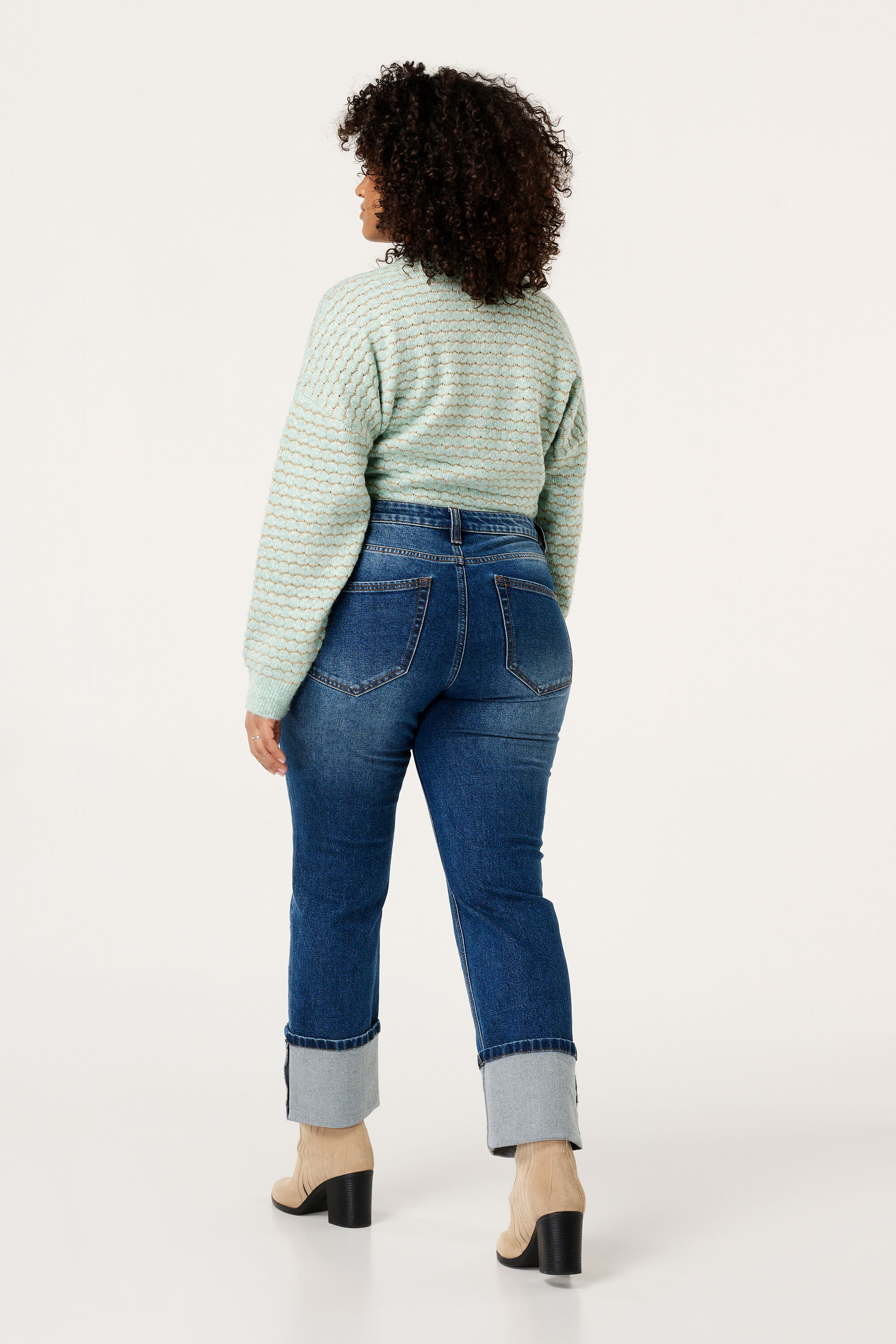 Jeans met rechte pijpen en omslag image number 3