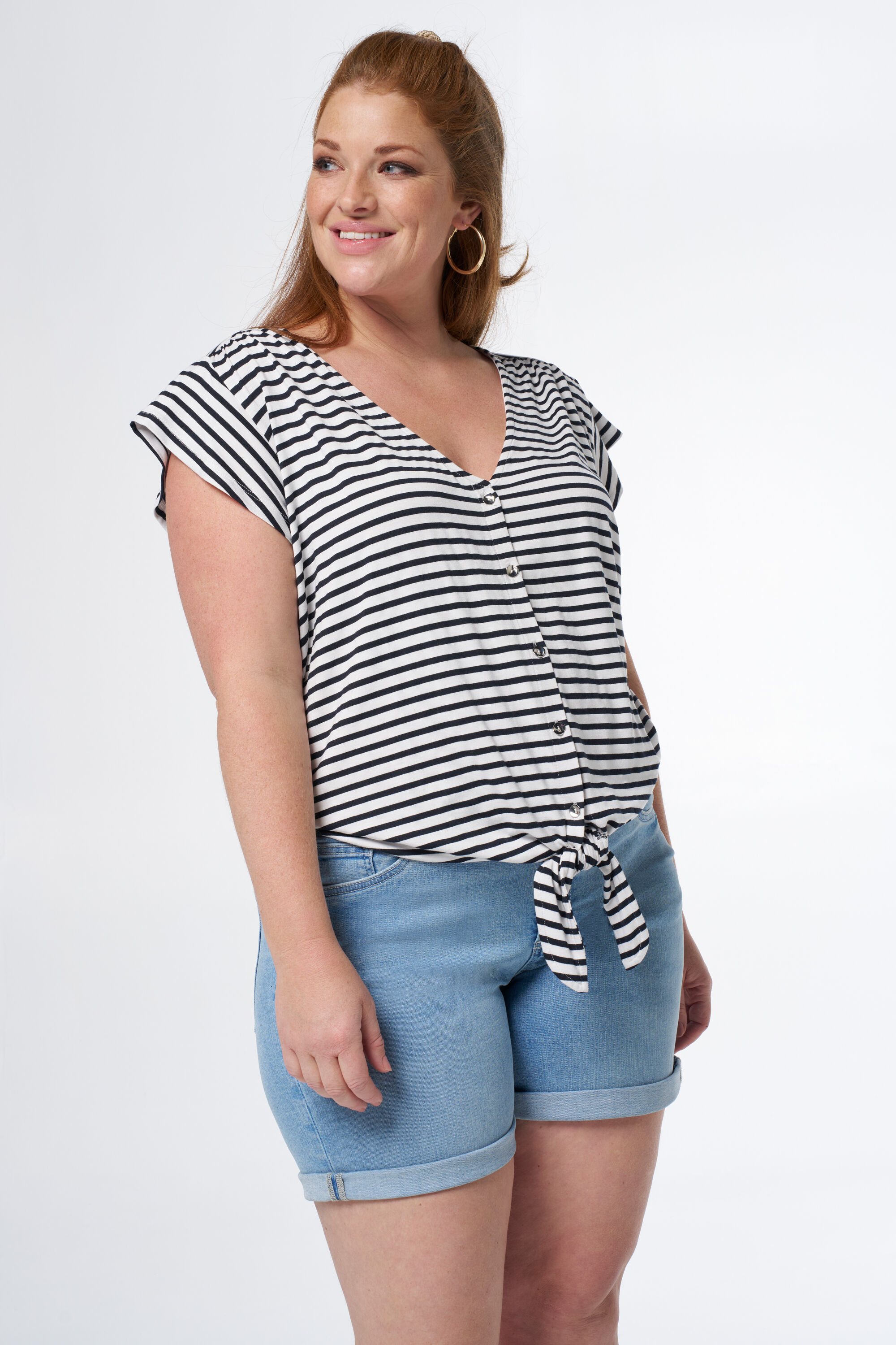 Gestreepte top met knoop image number 5