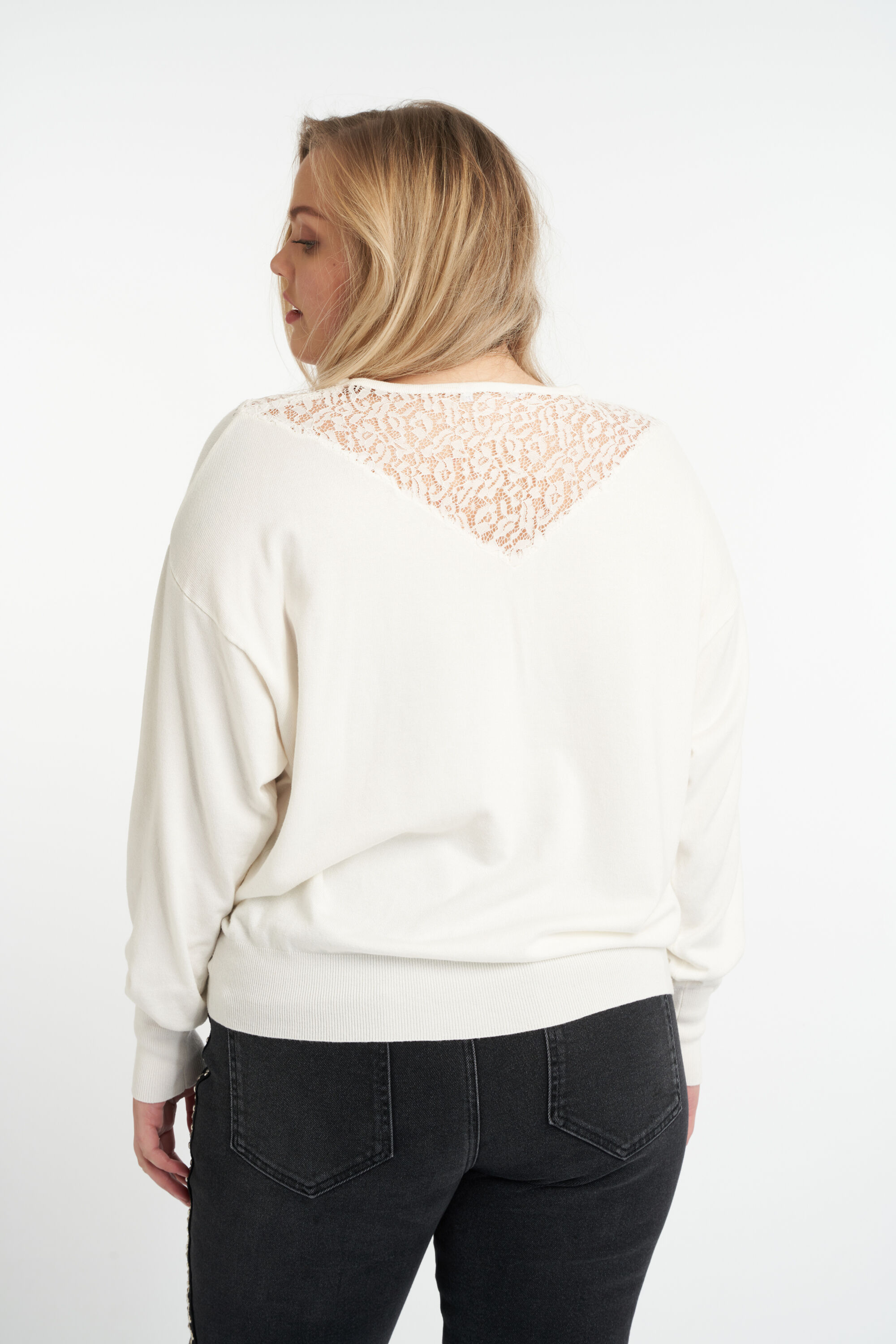 Crochet top met ajourpatroon en strikkoord image number 3