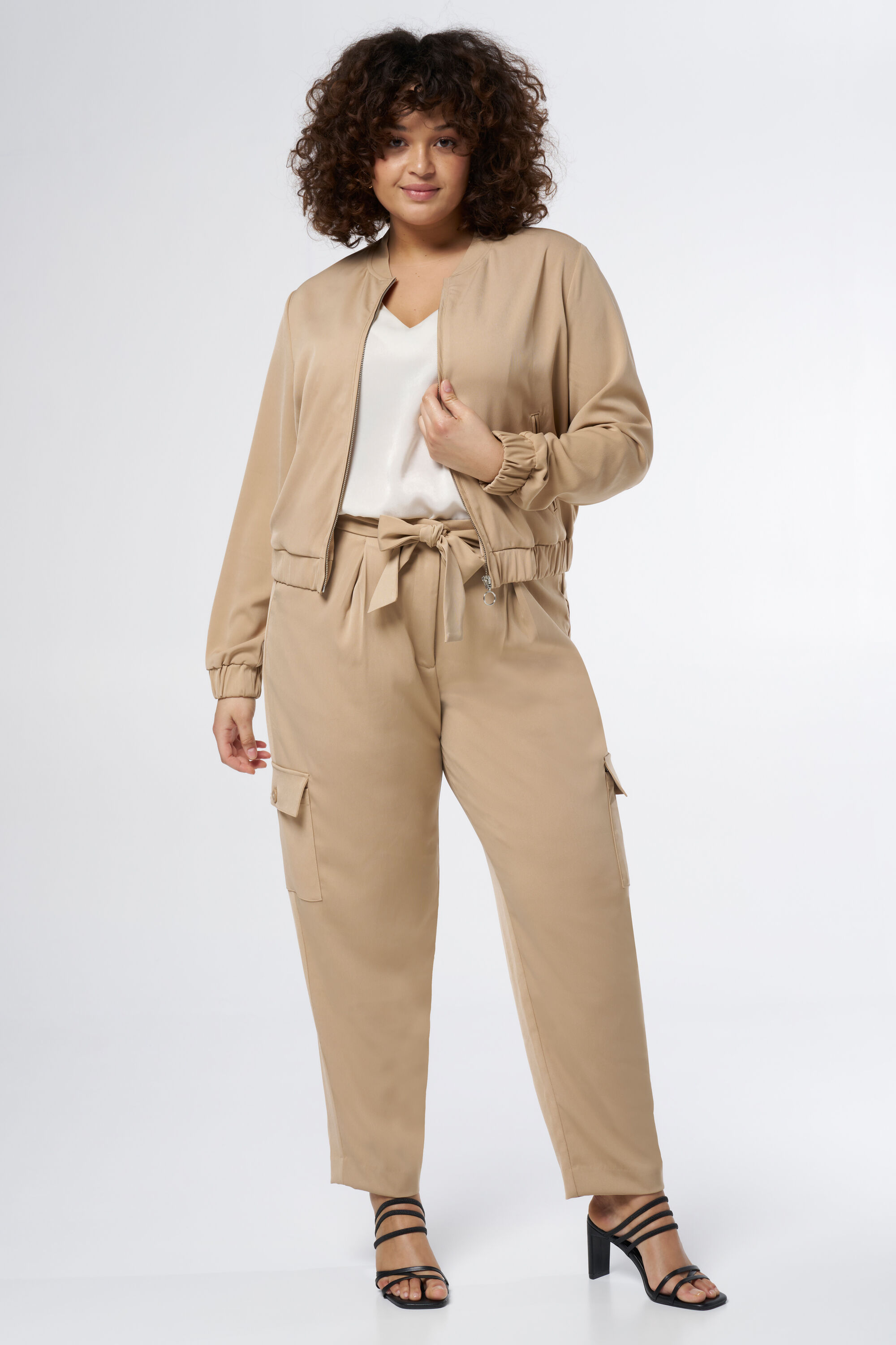 Bomberjack met zakken image number 5