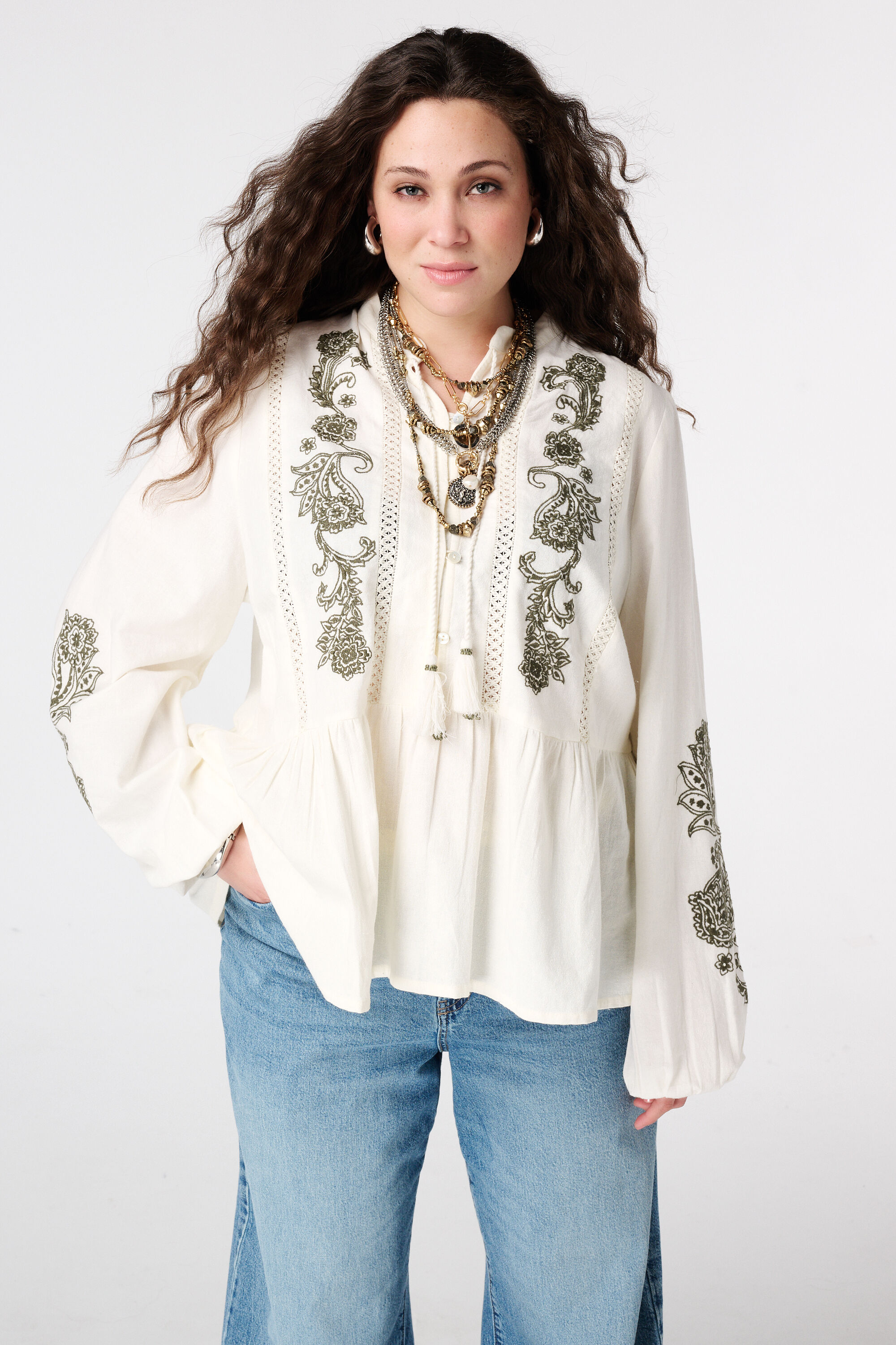 Blouse met embroidery