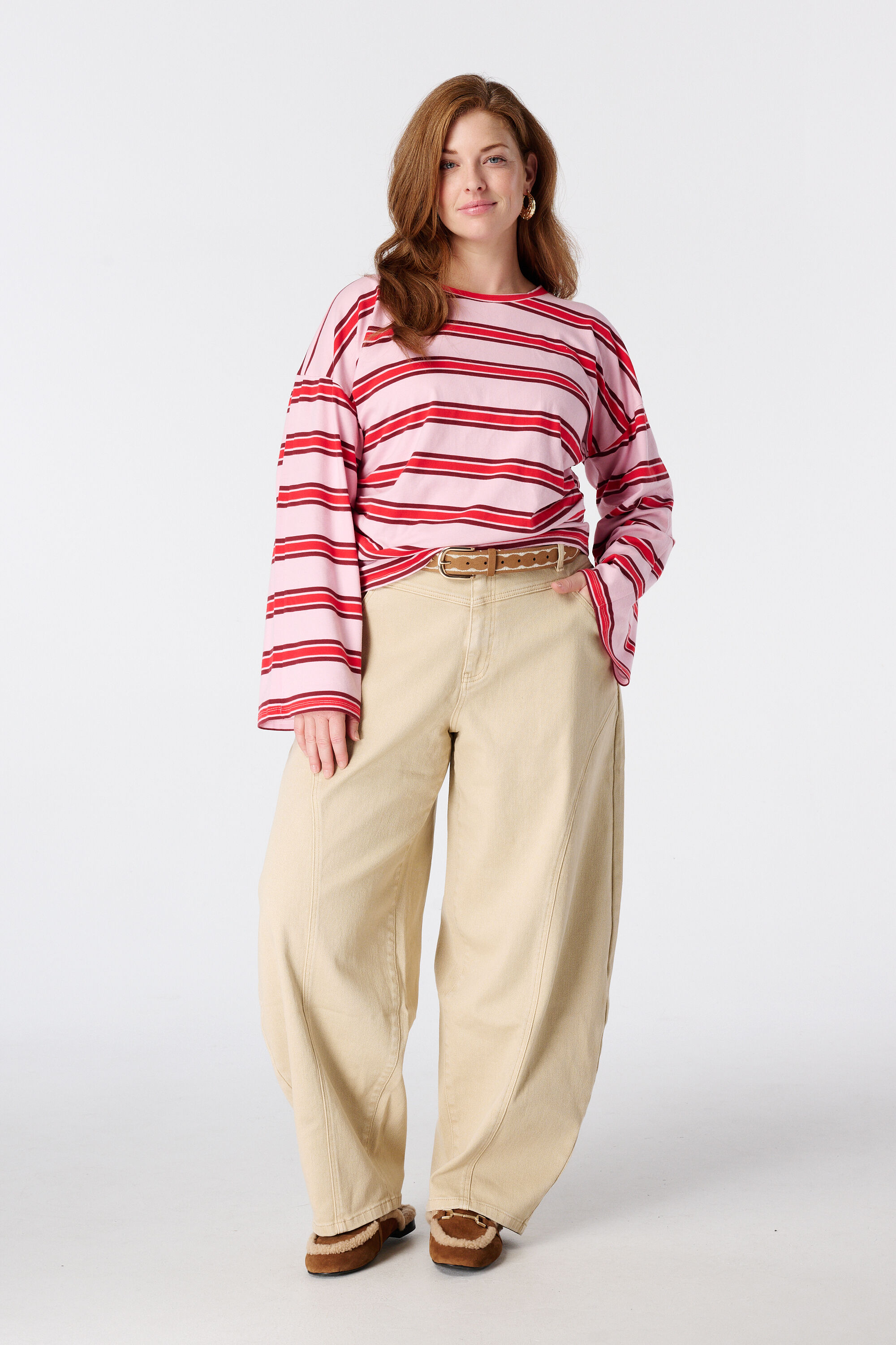 Barrel jeans