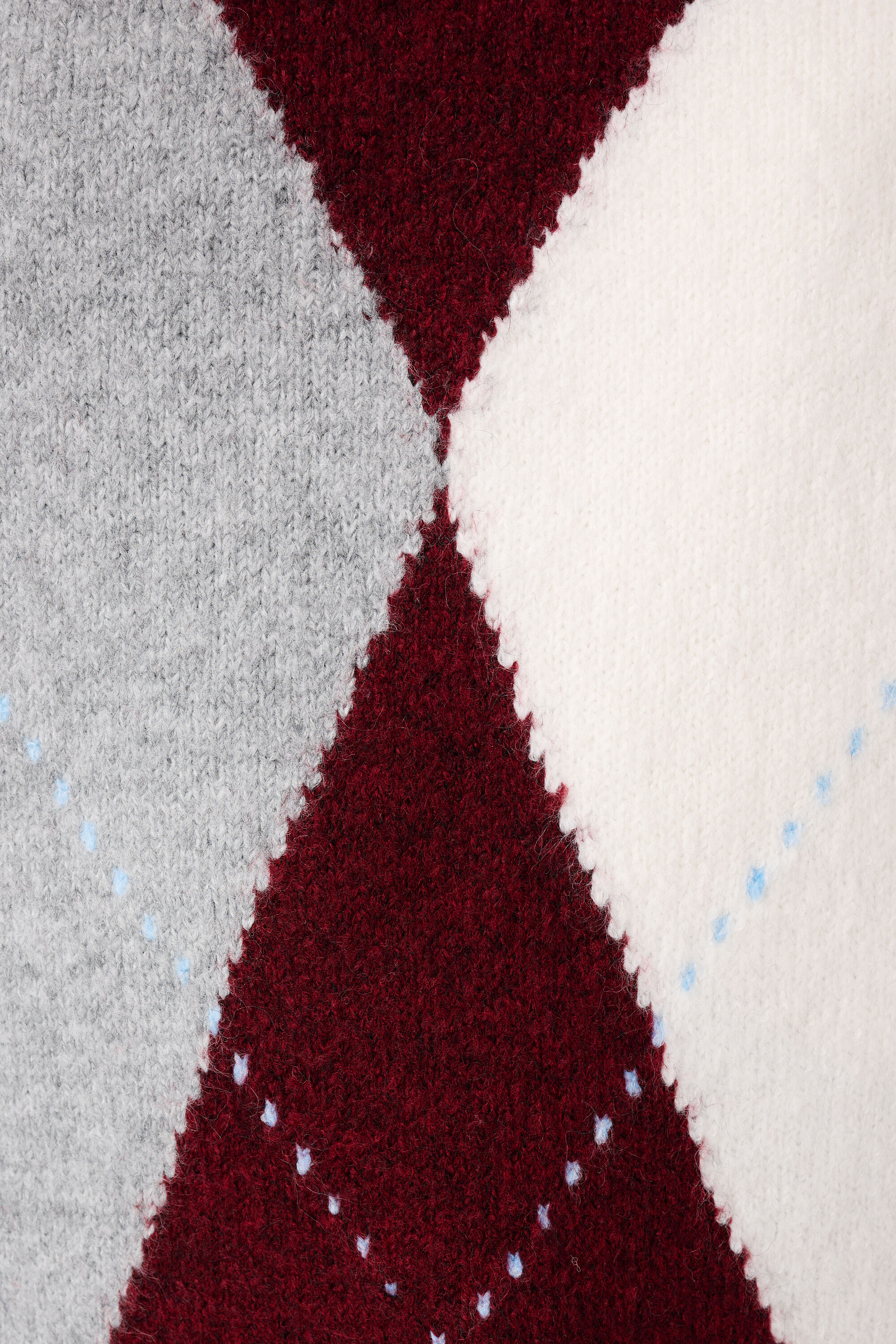 Gebreide trui met ruit patroon image number 6