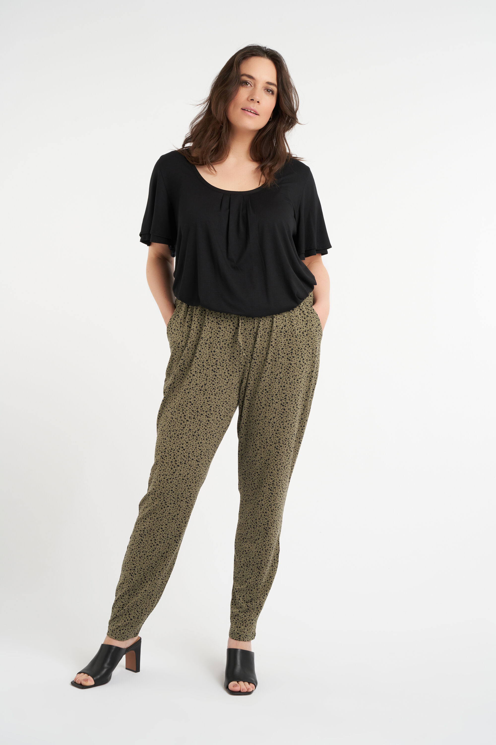 Losvallende broek image number 5