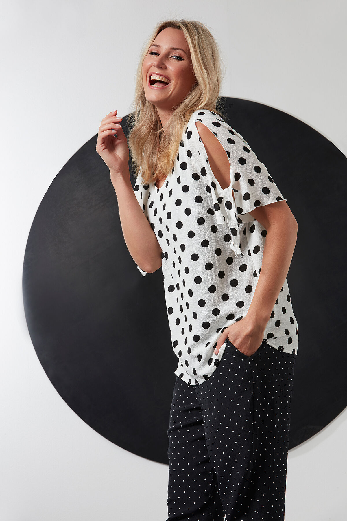 Blouse met stippen image number 3