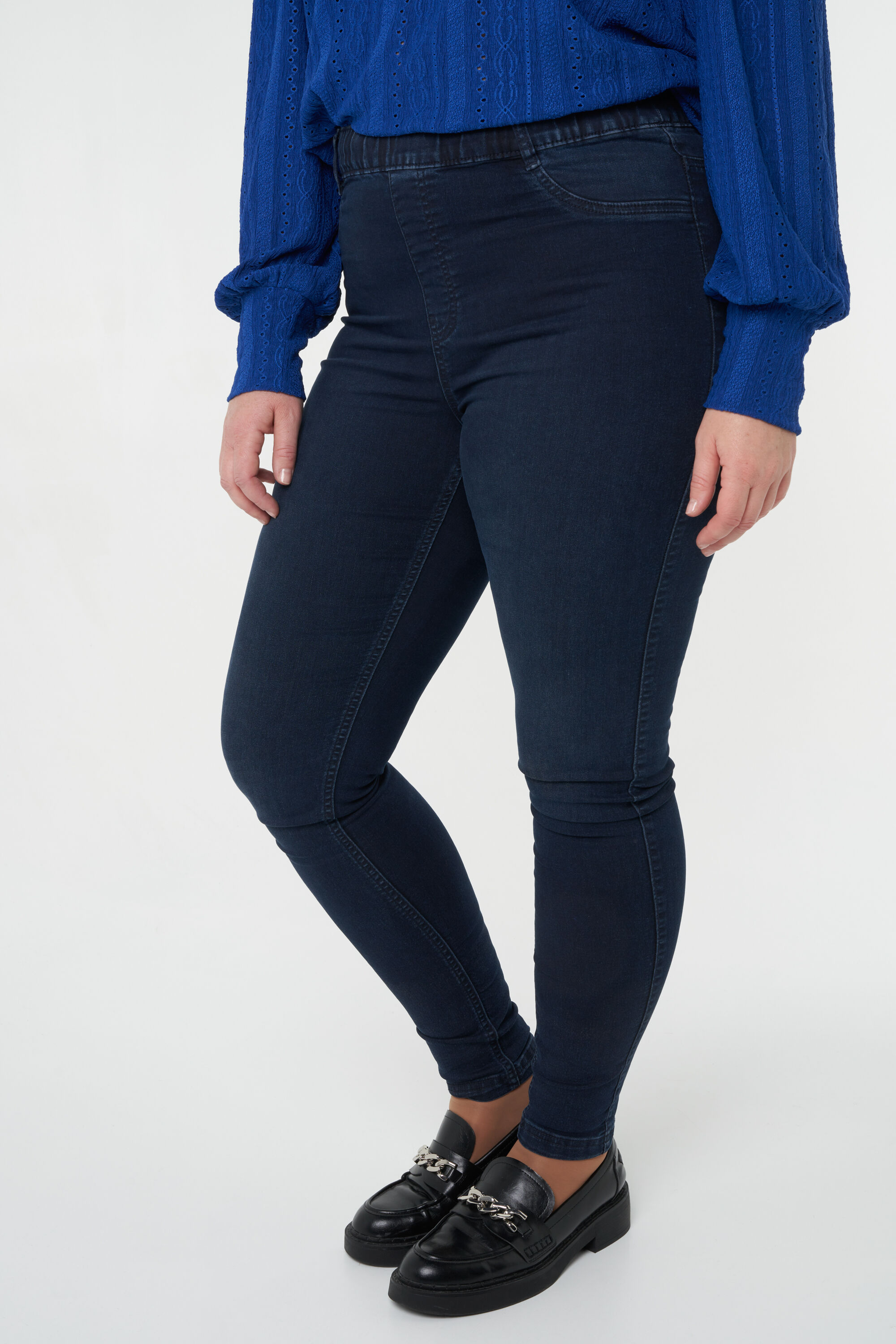 Slim fit 32 inch tregging POPPY image number 6