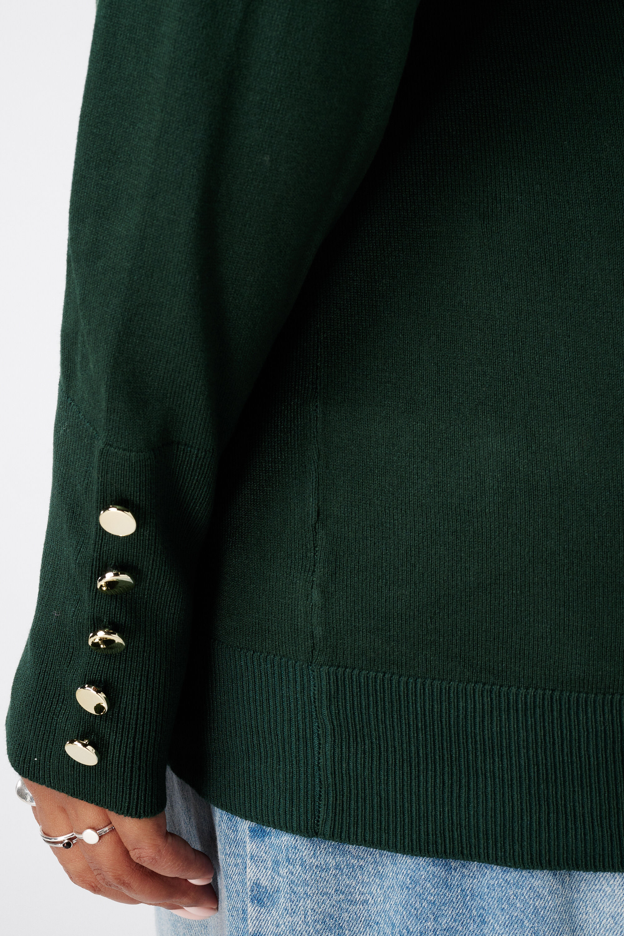 Trui met turtle neck en sierknopen image number 6