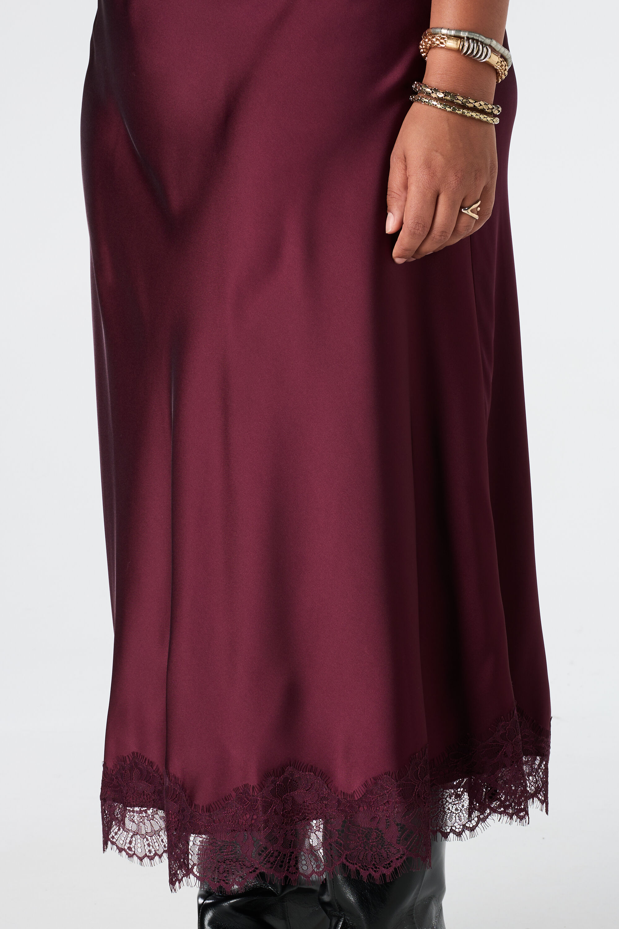 Midi rok in satijnlook met kant image number 4