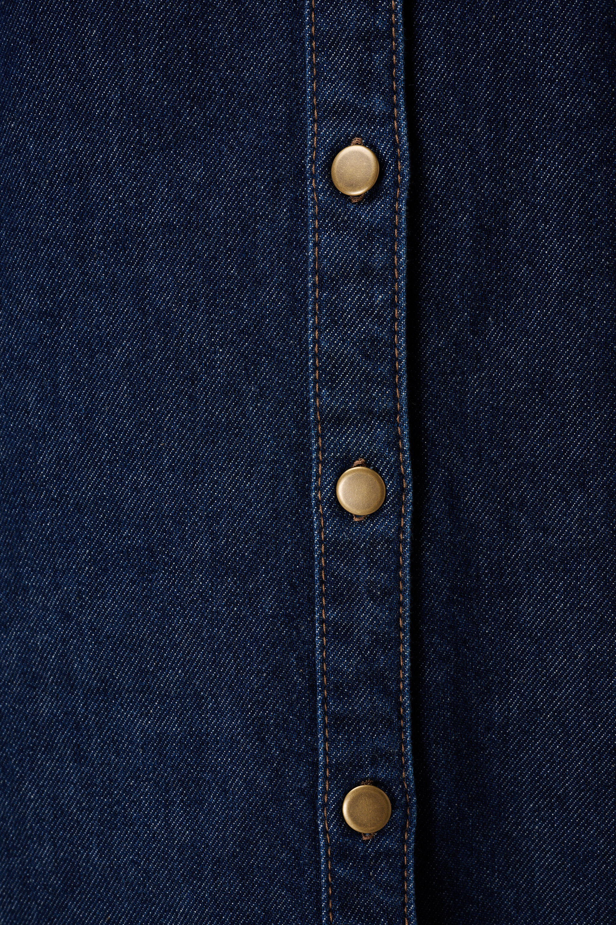 Spijkerjurk met knoopsluiting image number 6