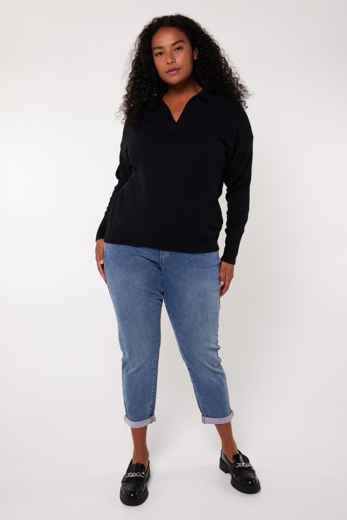 Fijngebreide trui met polokraag image number 5