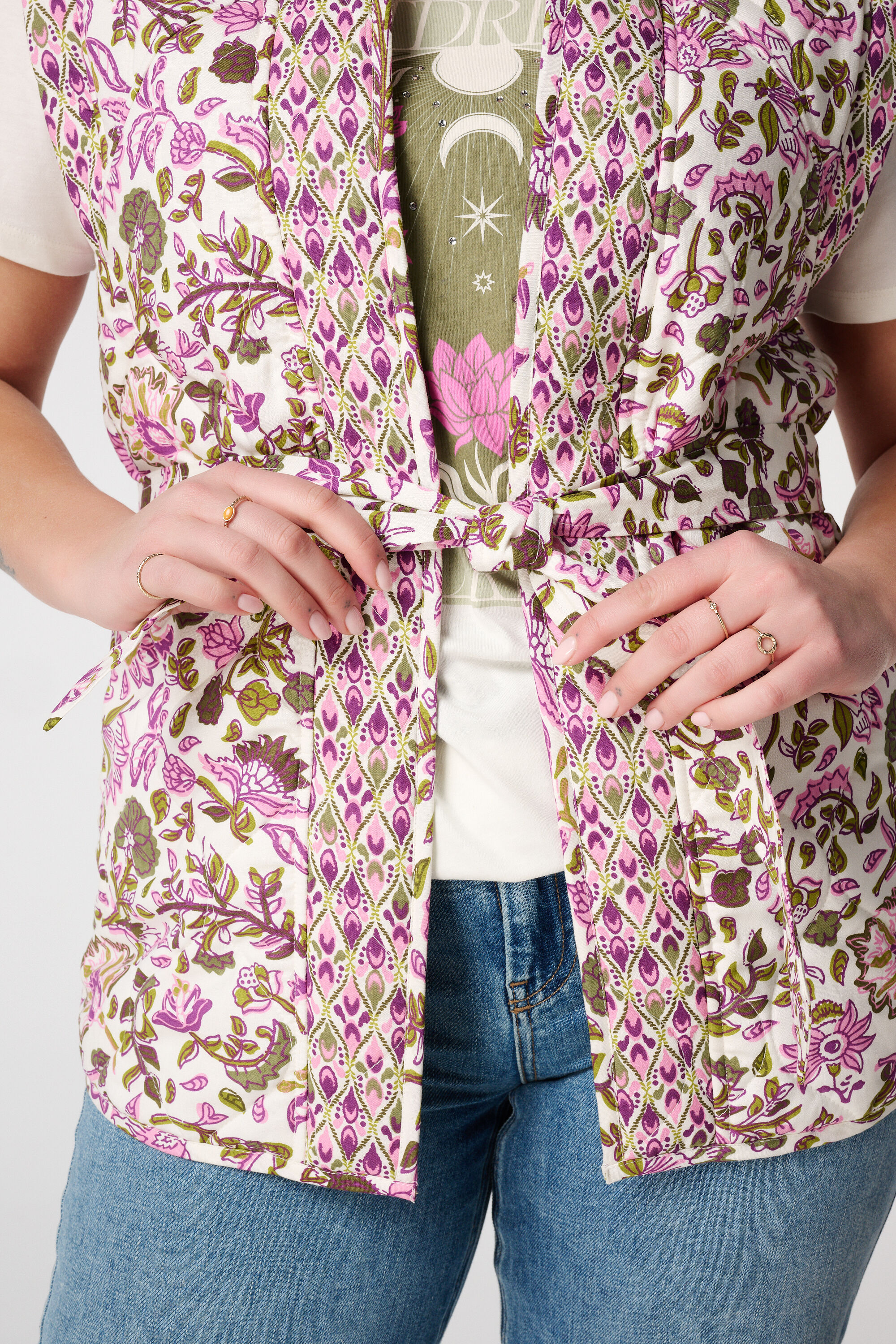 Gilet met print image number 4
