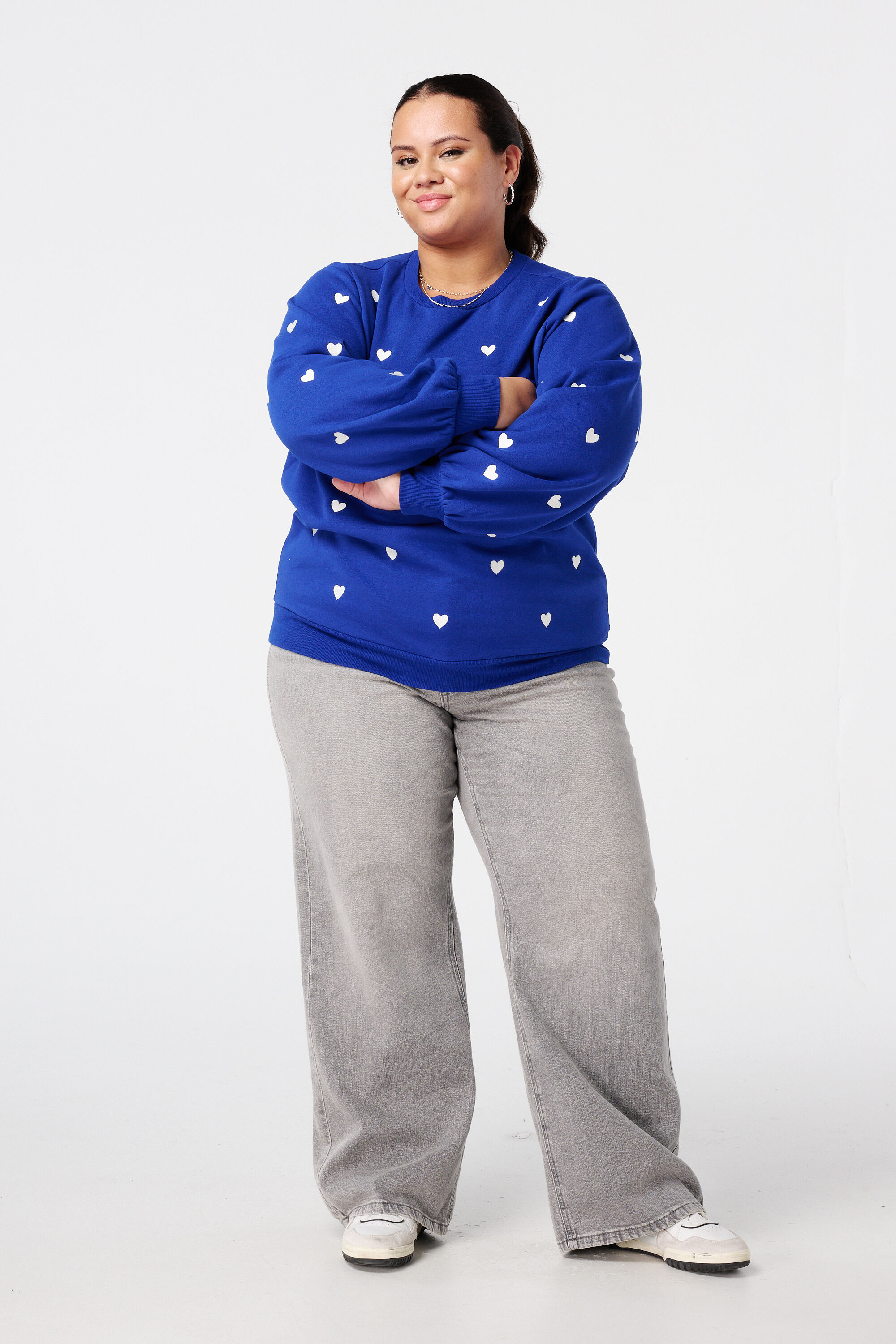 Sweater met geborduurde hartjes en ballonmouwen image number 5