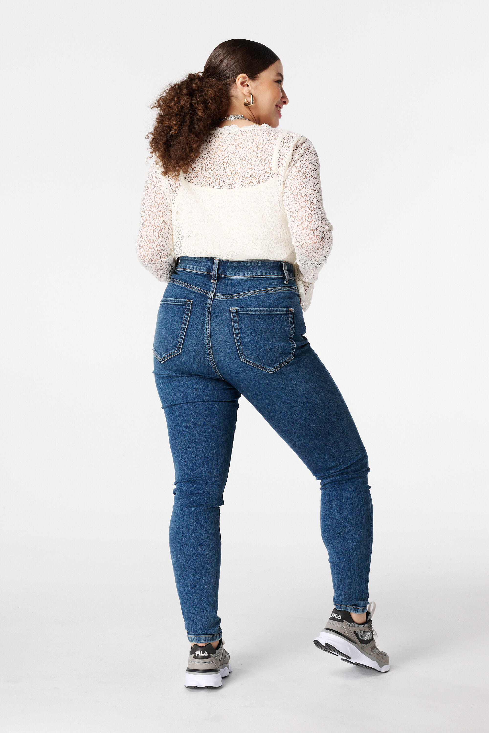 Skinny leg high waist jeans CHERRY image number 3