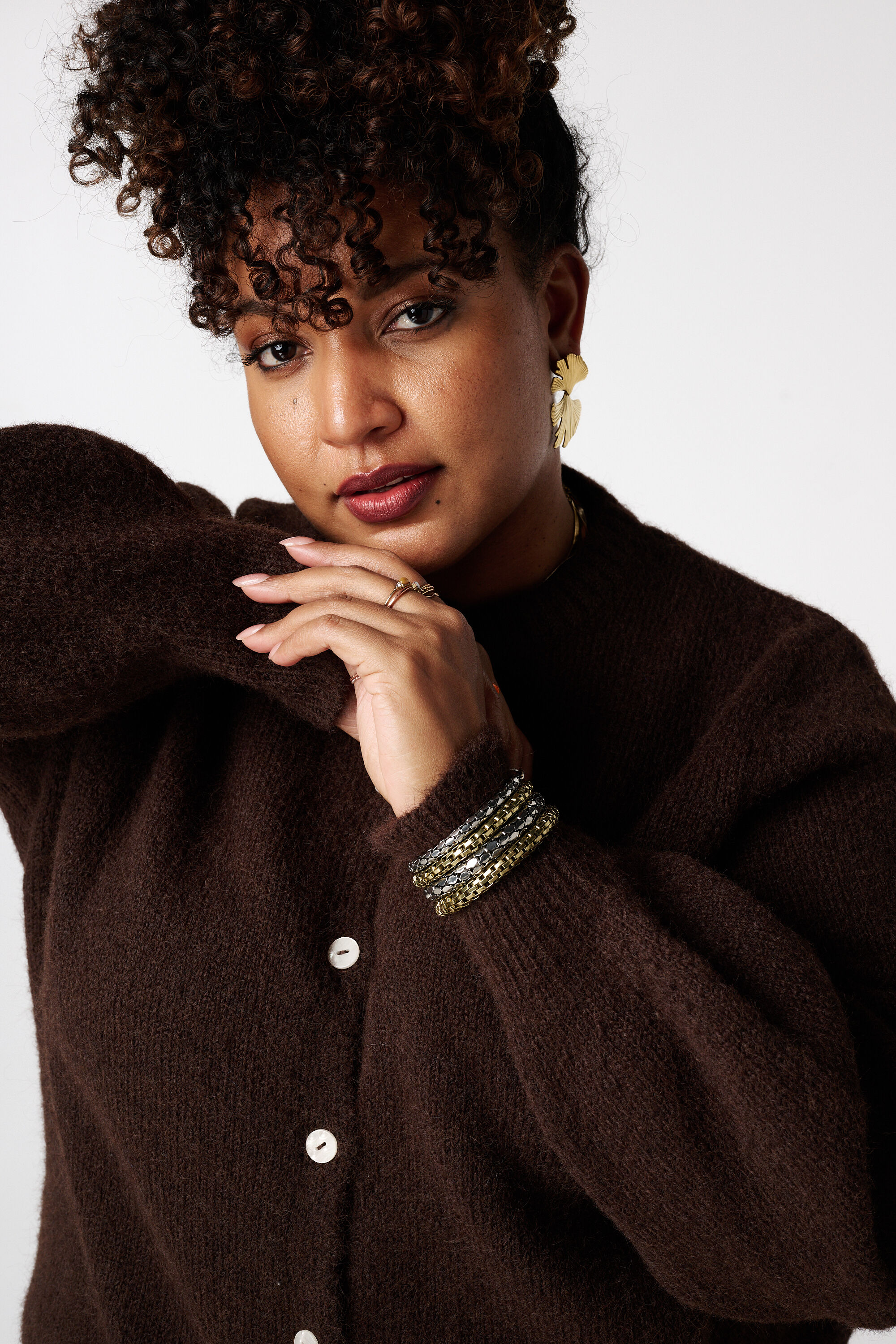 Gebreid vest met knoopsluiting image number 4