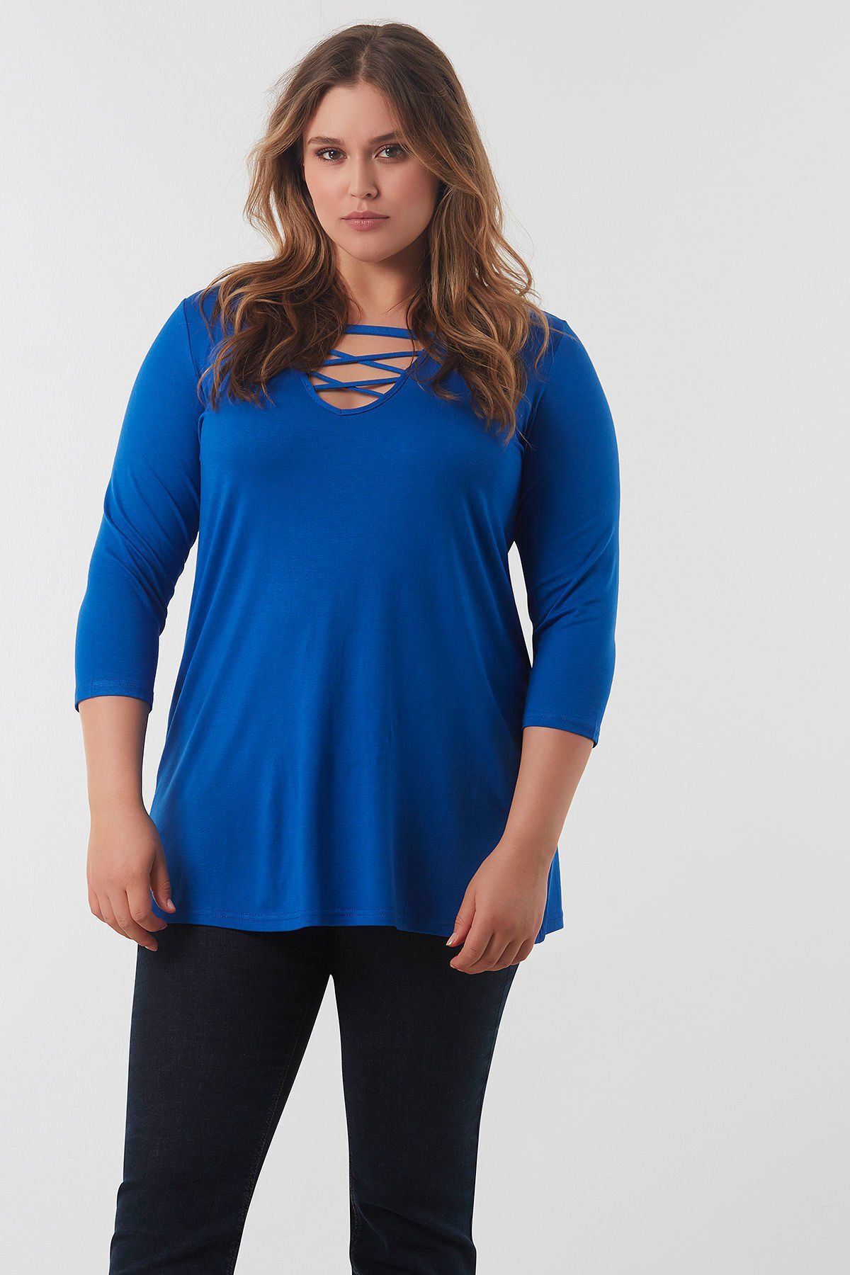 Shirt met V-inkeping met kruisbandjes image number 0