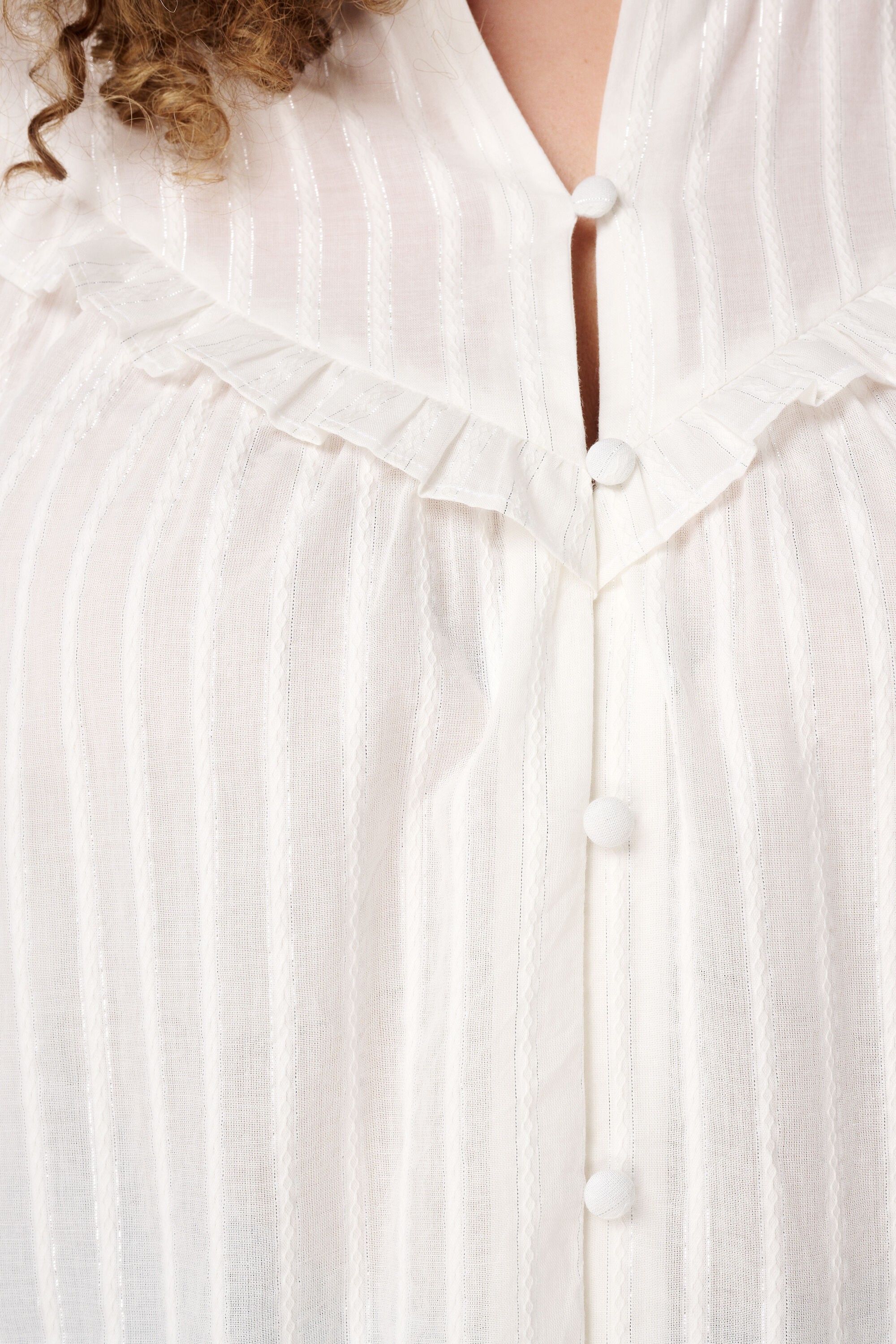 Blouse met metallic details image number 6